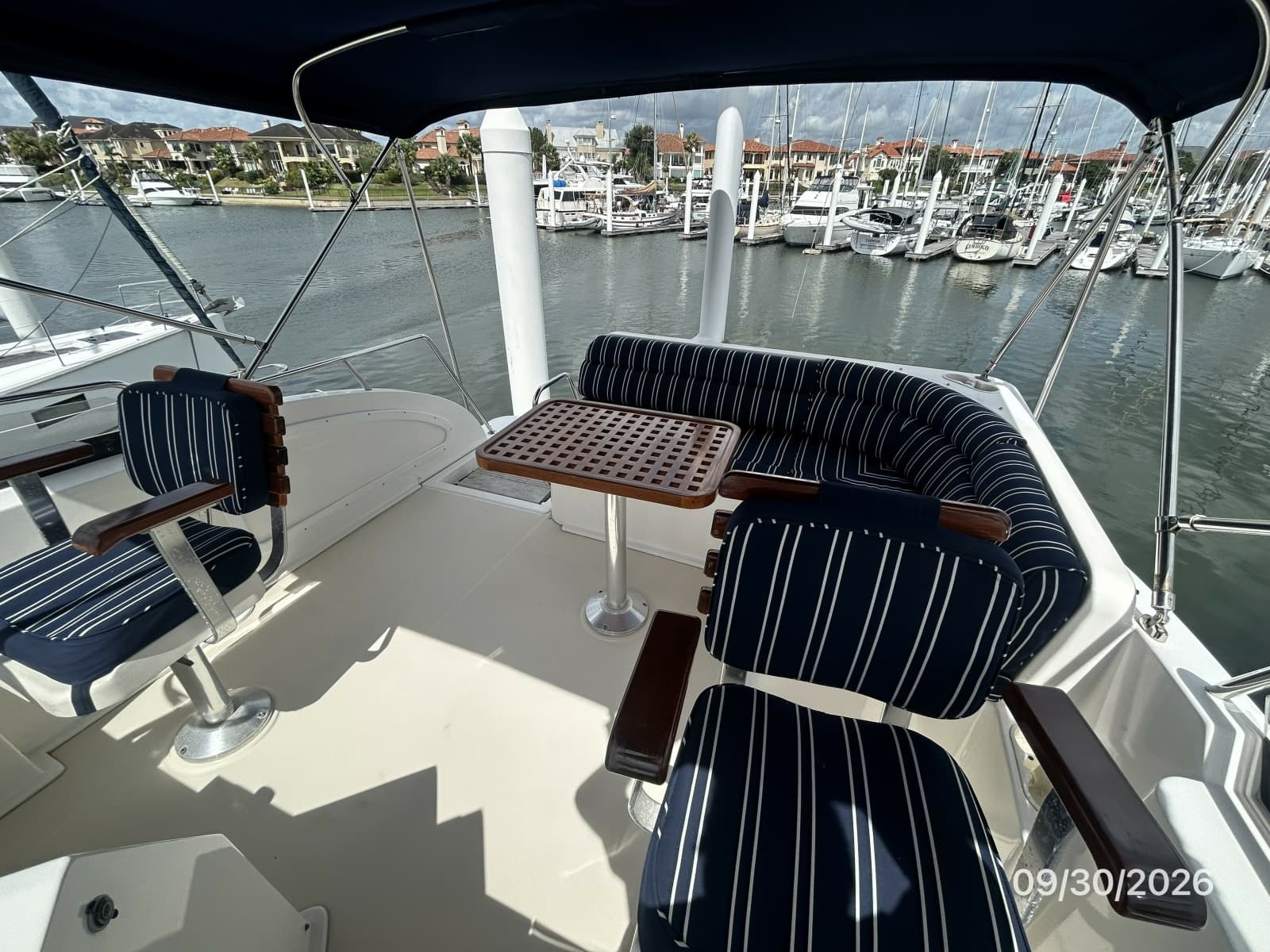 2005 Sabre Flybridge - Photo 14