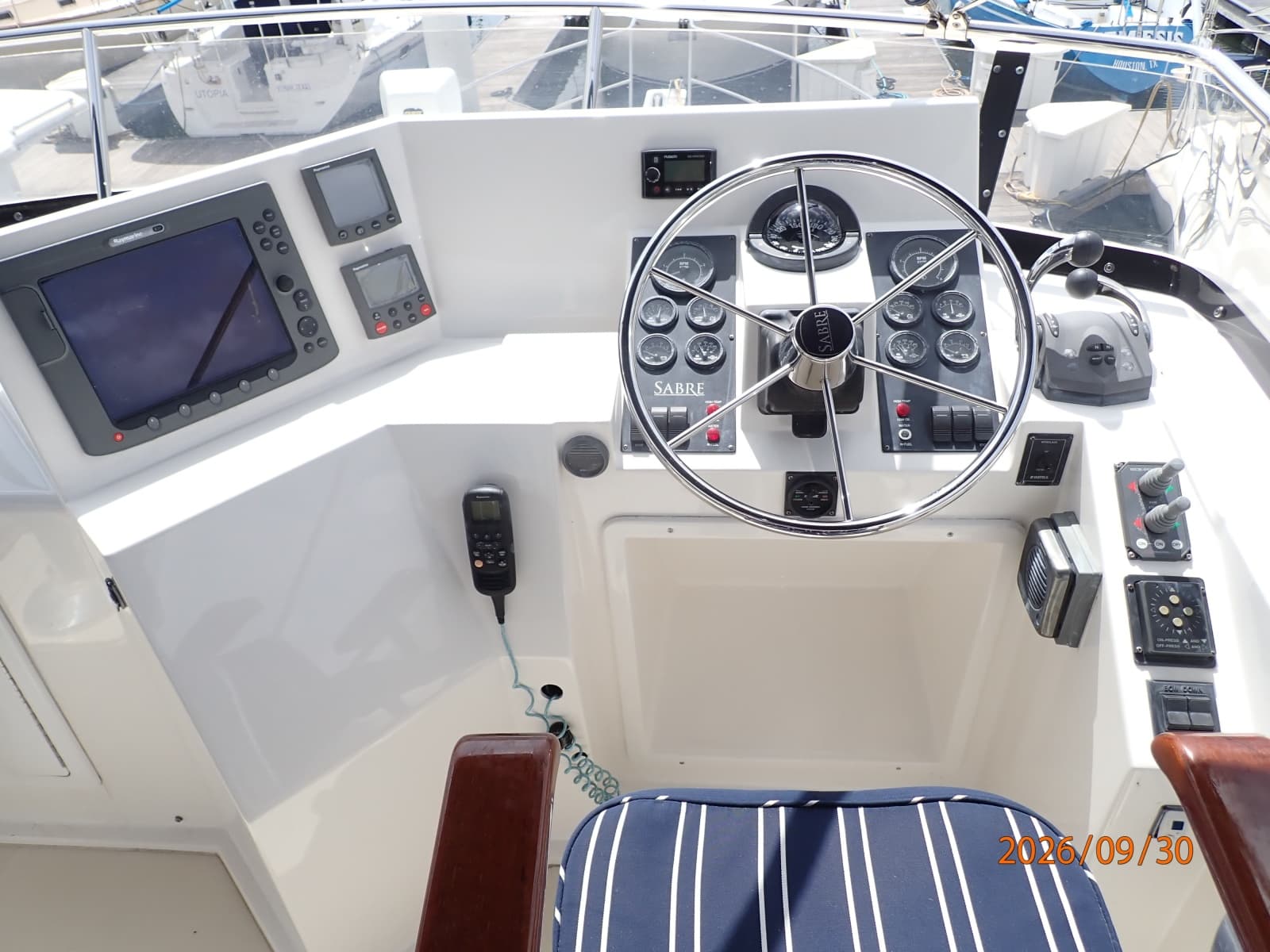 2005 Sabre Flybridge - Photo 18