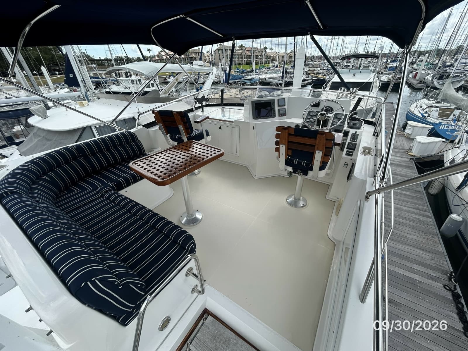 2005 Sabre Flybridge - Photo 13