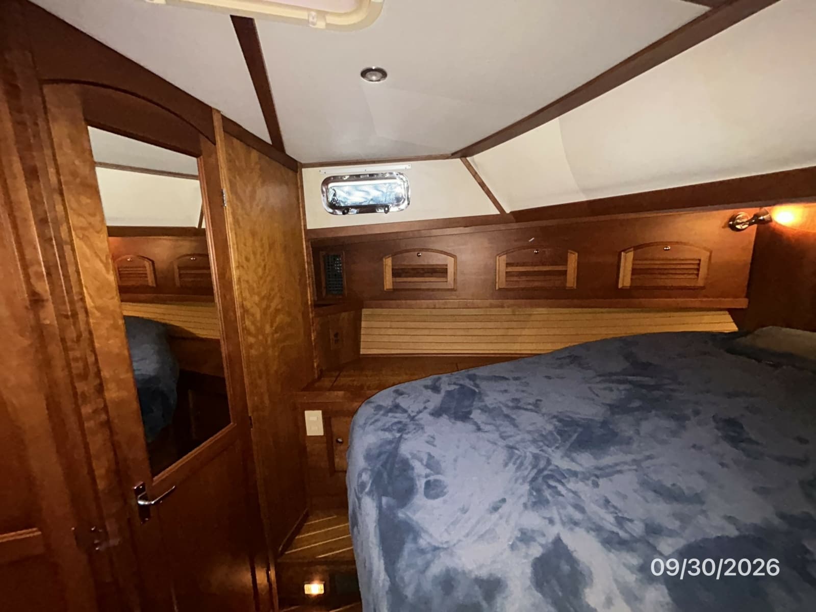 2005 Sabre Flybridge - Photo 47