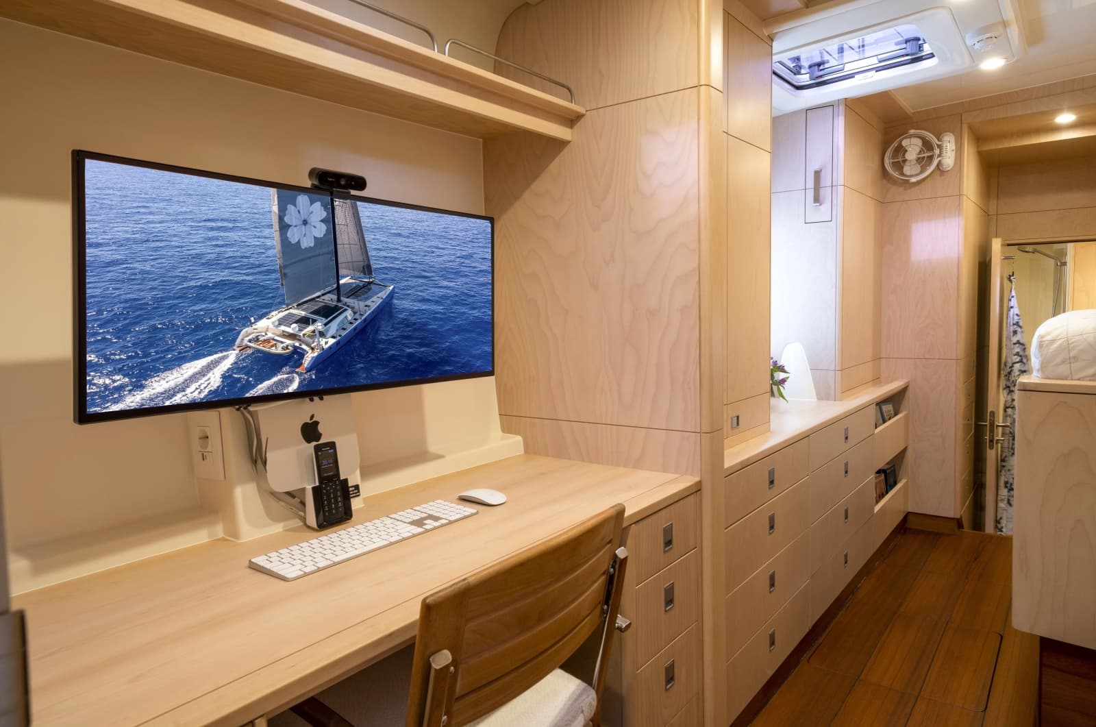 2010 Gunboat  - Photo 40