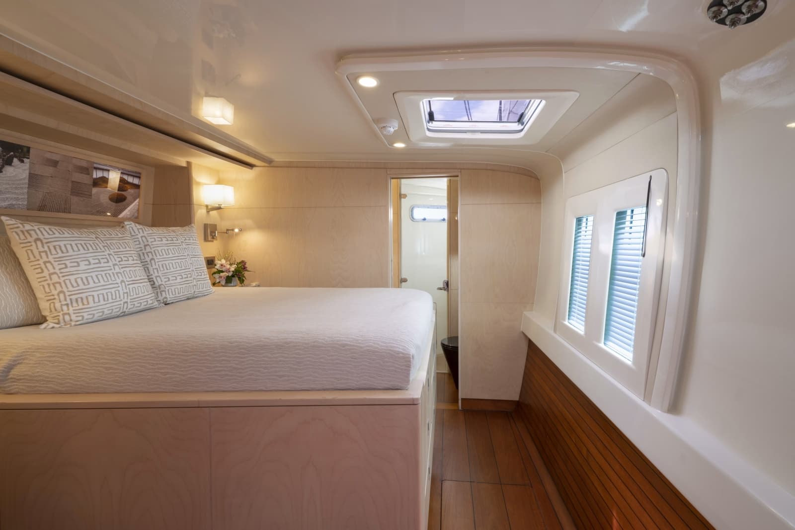 2010 Gunboat  - Photo 37