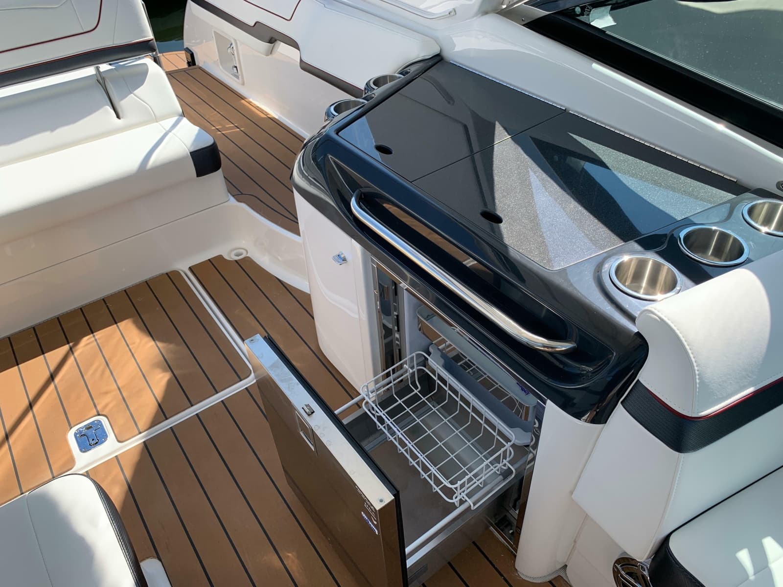 2021 Formula 350 Crossover Bowrider OB - Photo 12