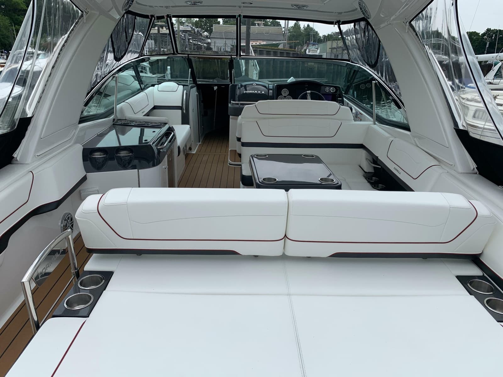 2021 Formula 350 Crossover Bowrider OB - Photo 6