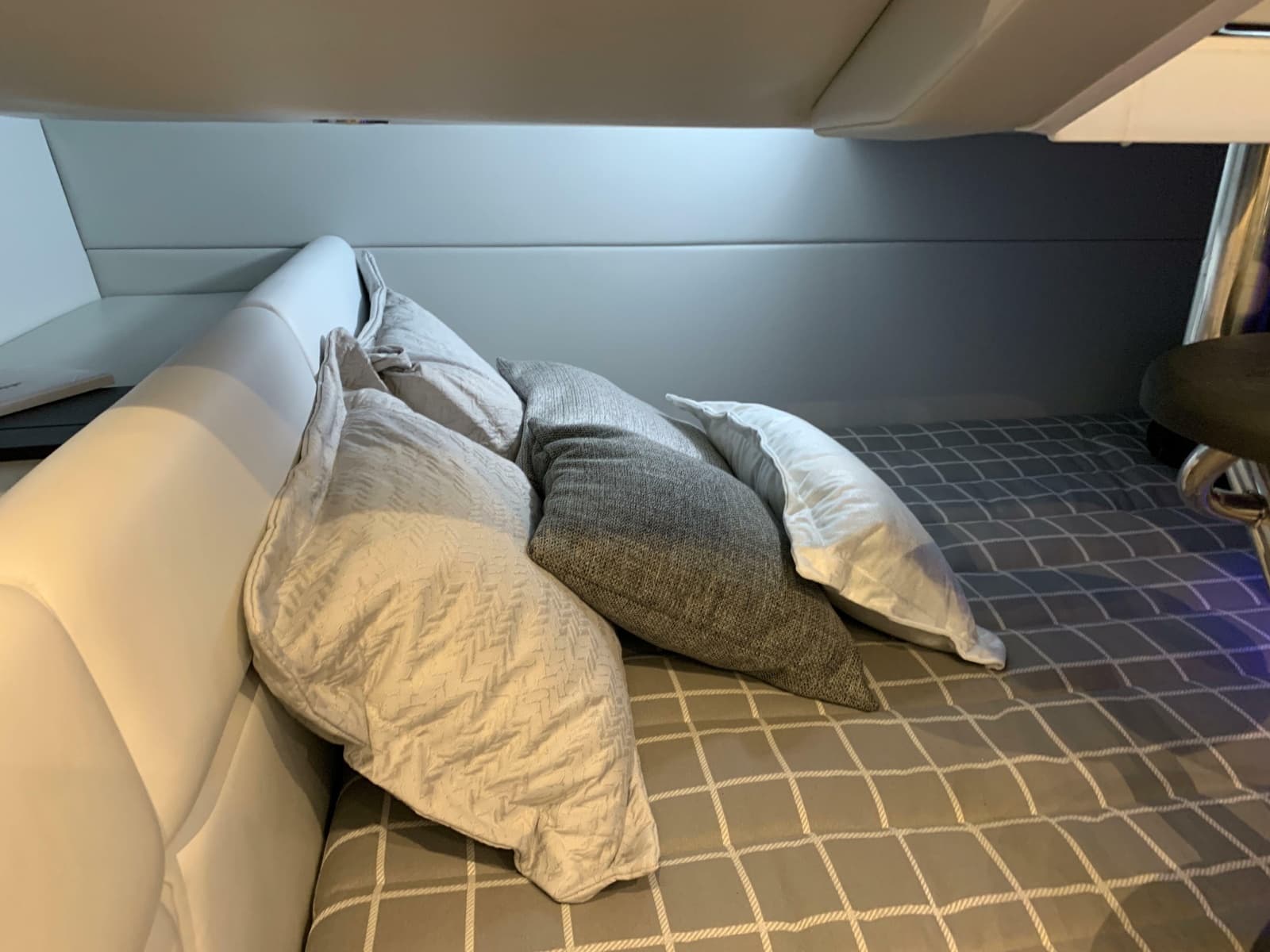 2021 Formula 350 Crossover Bowrider OB - Photo 21