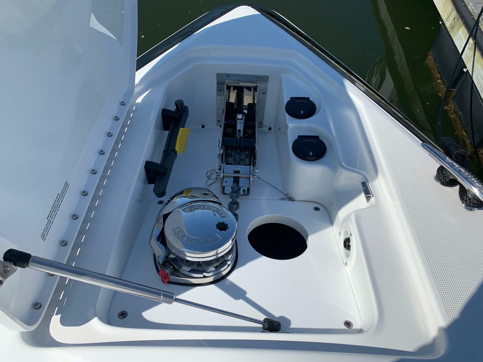 2021 Formula 350 Crossover Bowrider OB - Photo 23