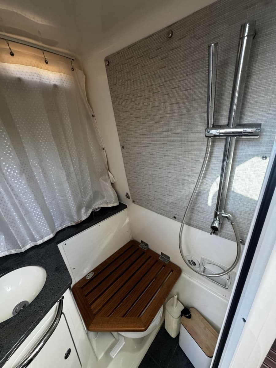 2018 Boston Whaler 350 Realm - Photo 23