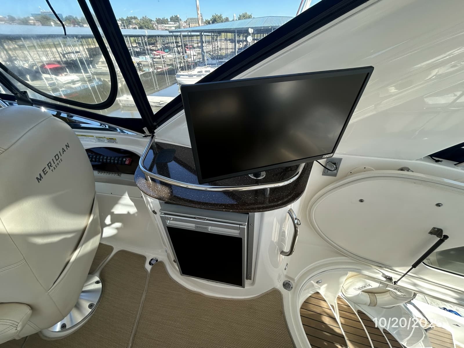 2012 Meridian 441 - Photo 33