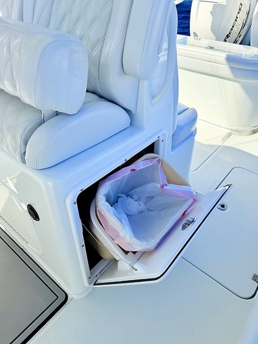 2019 Yellowfin 32 Offshore - Photo 21