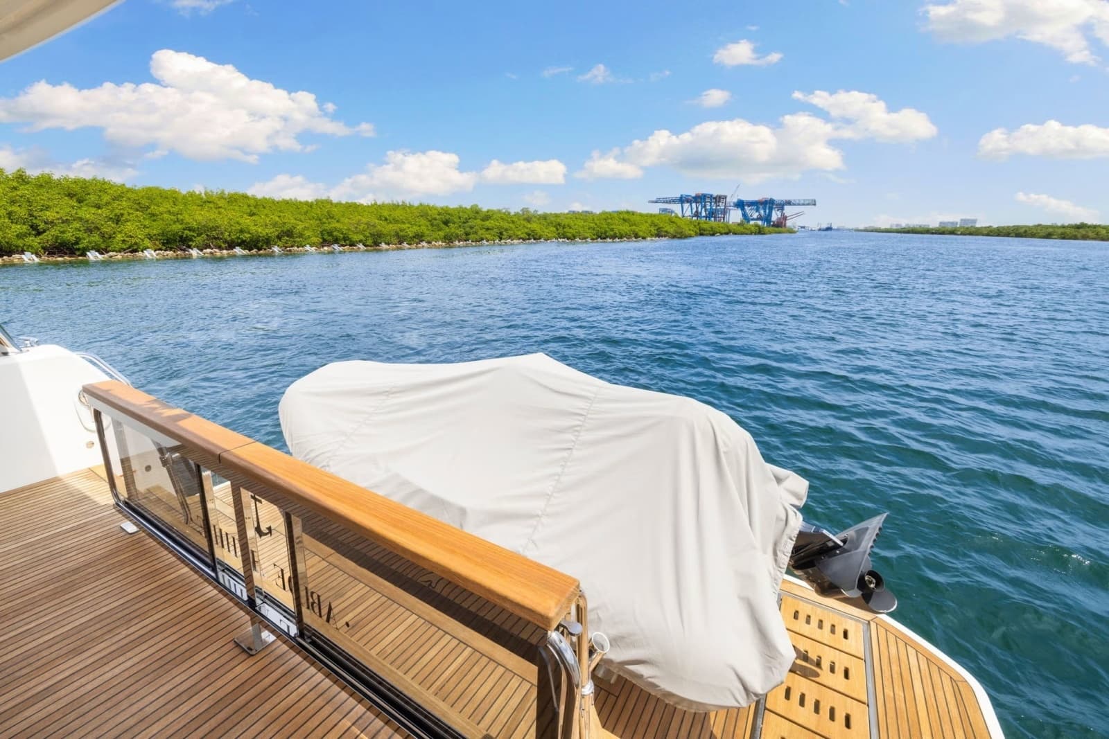 2022 Beneteau Grand Trawler 62 - Photo 26