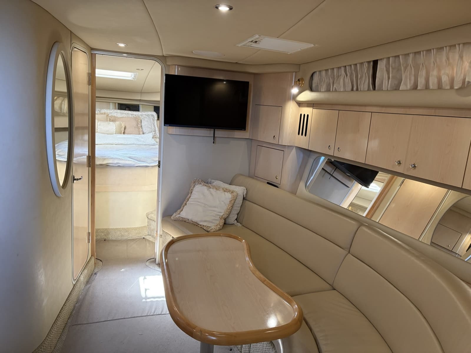 2003 Sea Ray 410 Sundancer - Photo 18