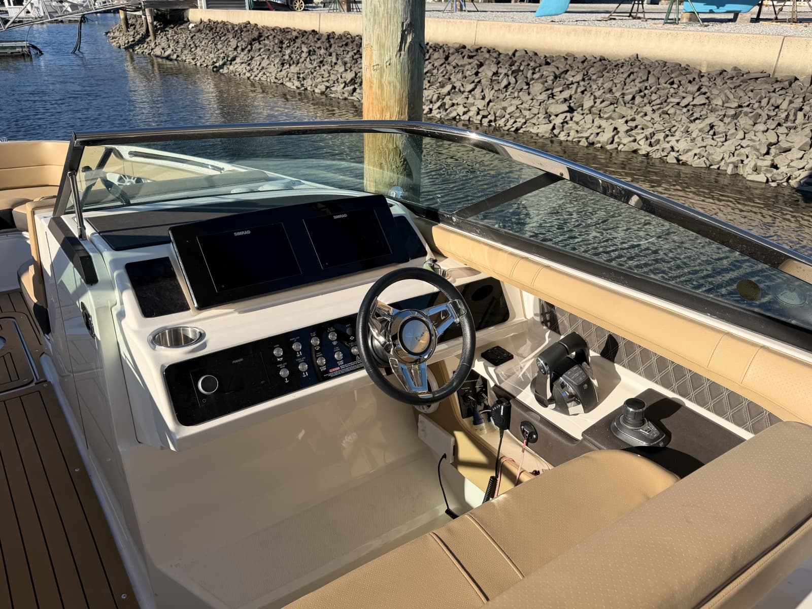 2019 Sea Ray SLX - Photo 6