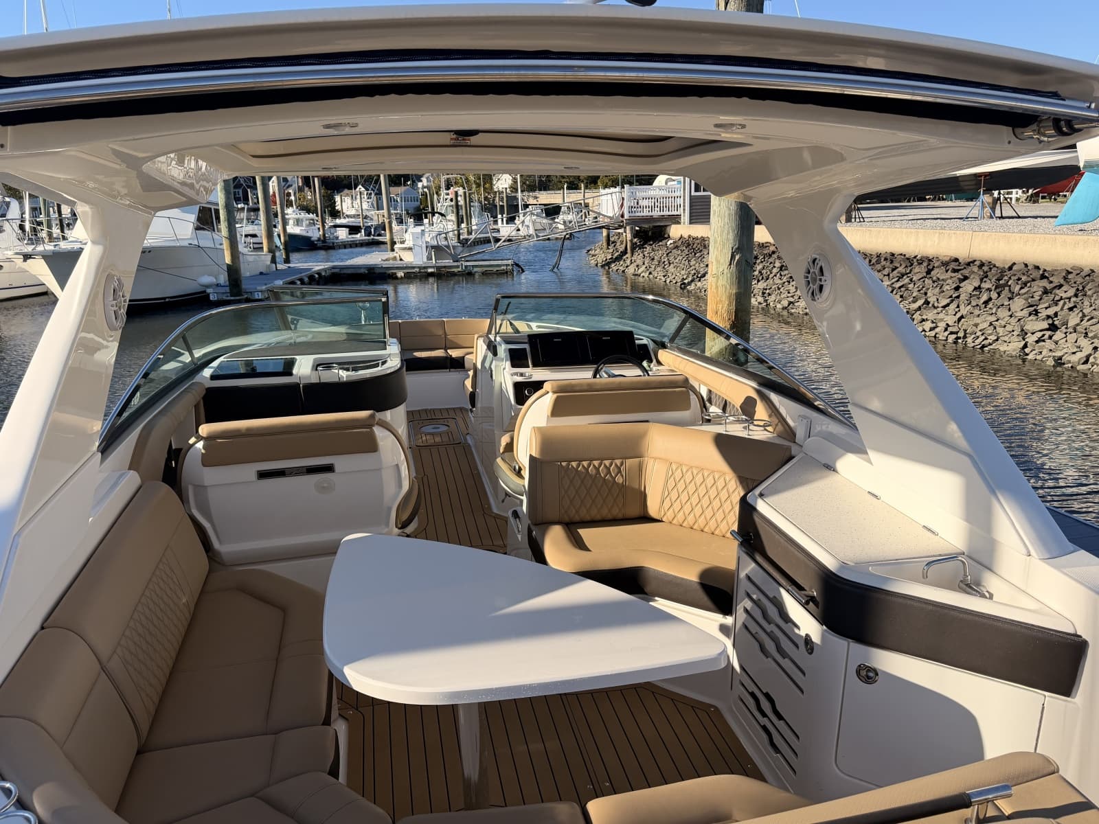 2019 Sea Ray SLX - Photo 5