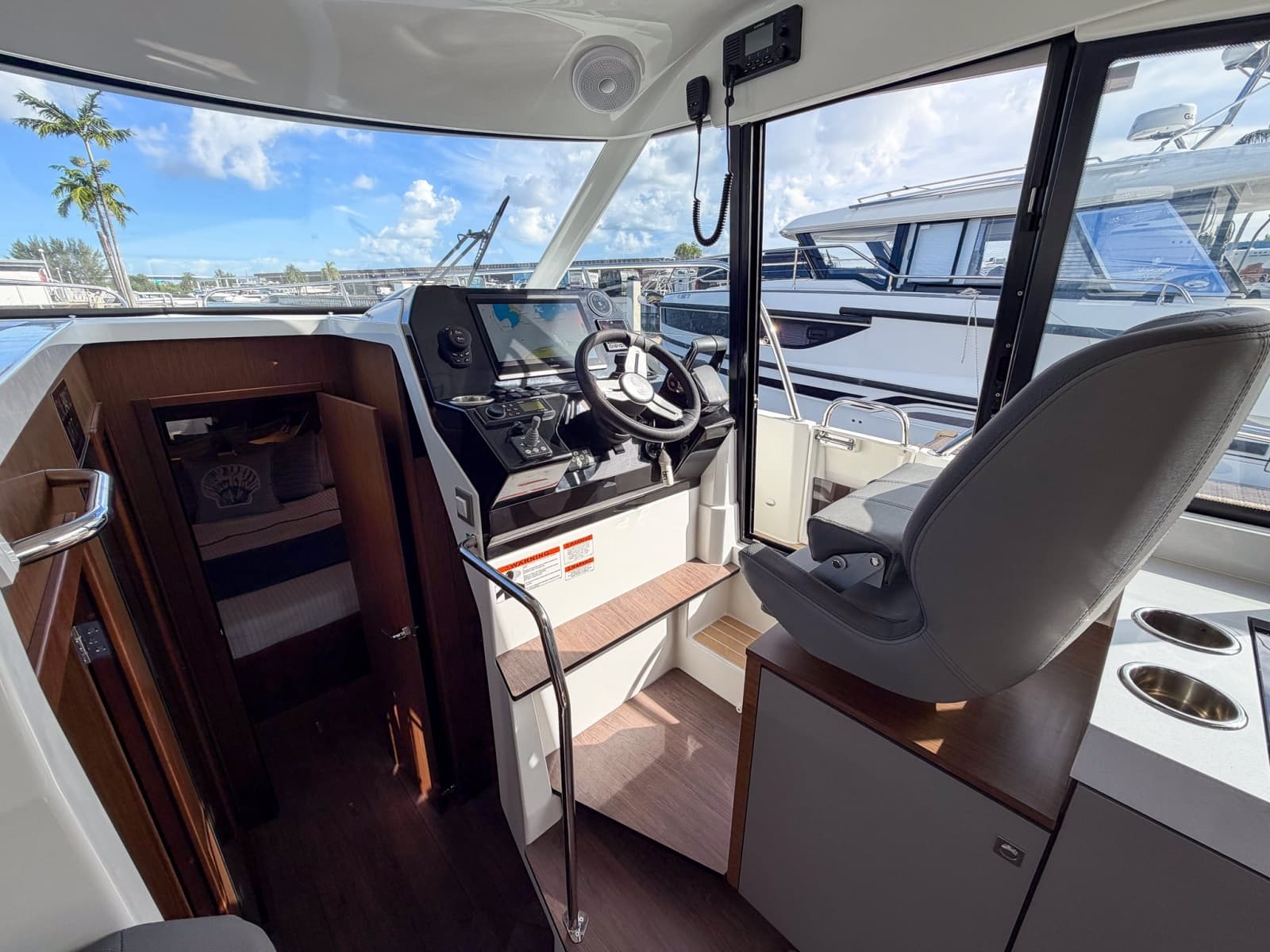 2024 Beneteau Antares 11 Coupe - Photo 43