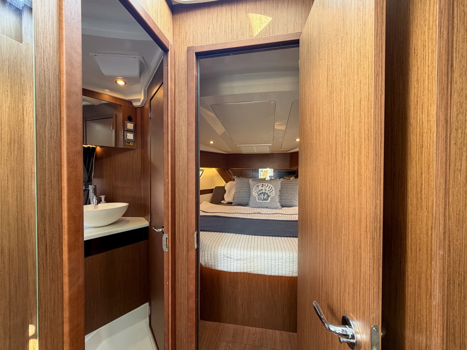 2024 Beneteau Antares 11 Coupe - Photo 37