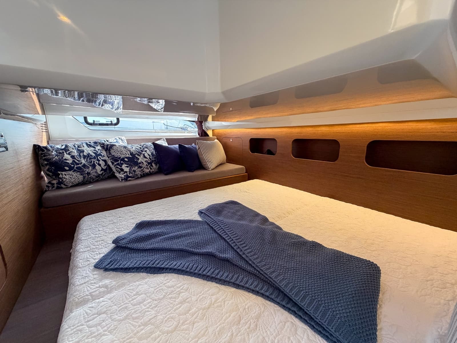 2024 Beneteau Antares 11 Coupe - Photo 33