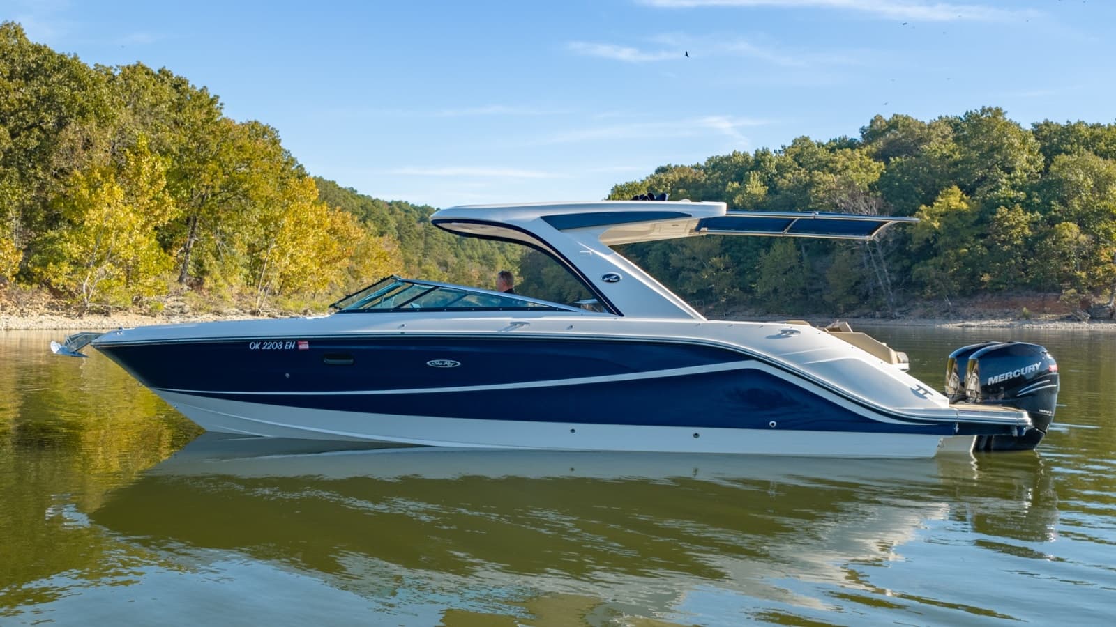 2021 Sea Ray 310 SLX Outboard - Photo 7