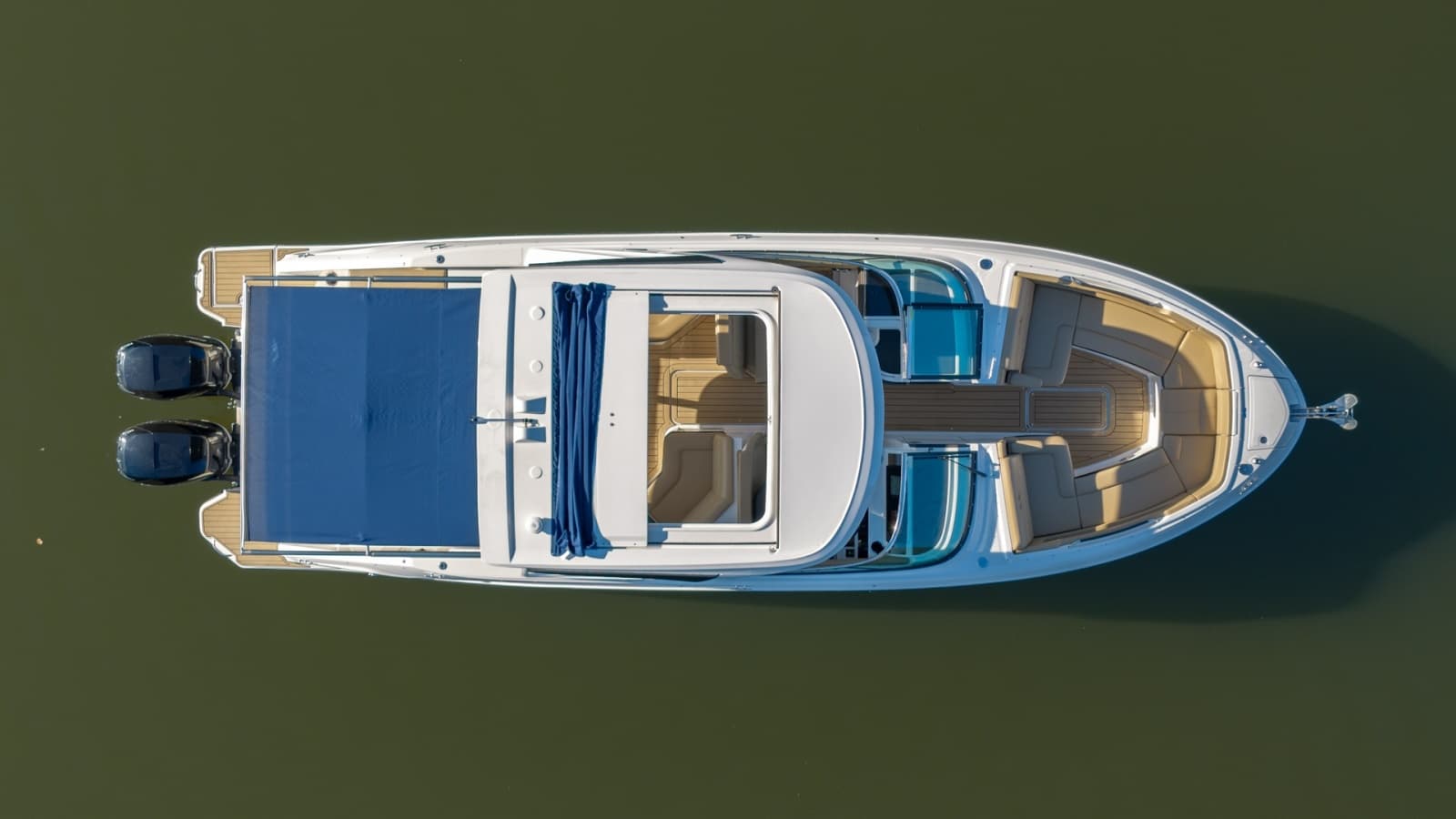 2021 Sea Ray 310 SLX Outboard - Photo 6