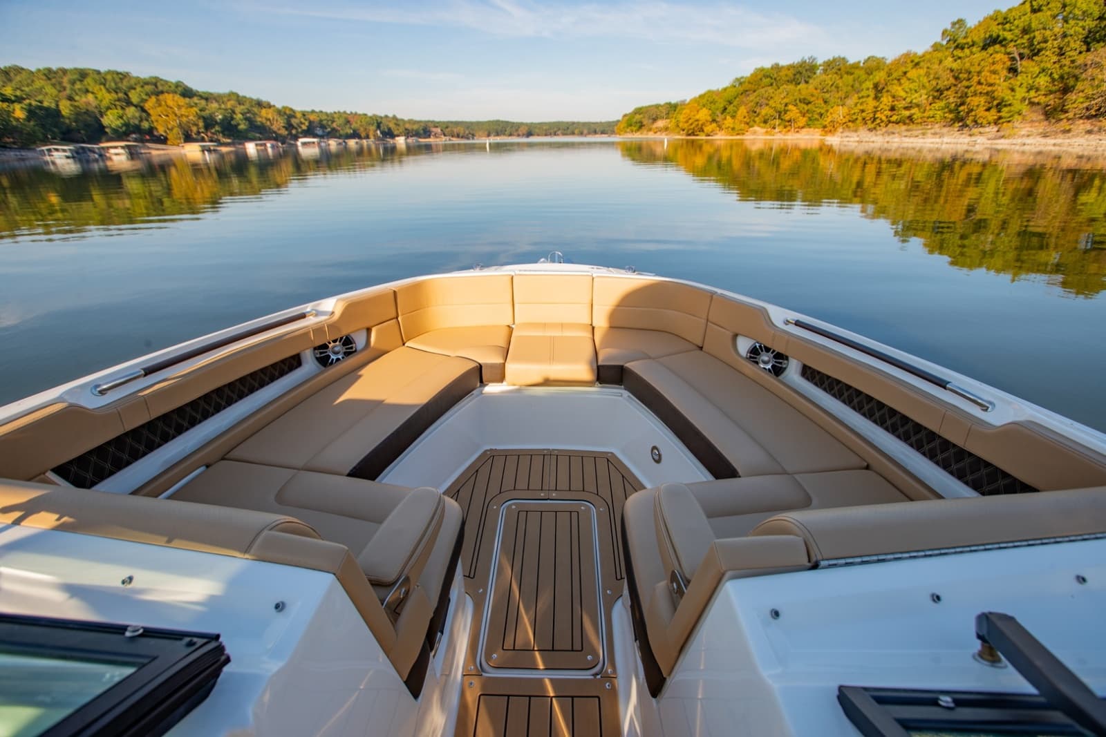 2021 Sea Ray 310 SLX Outboard - Photo 20