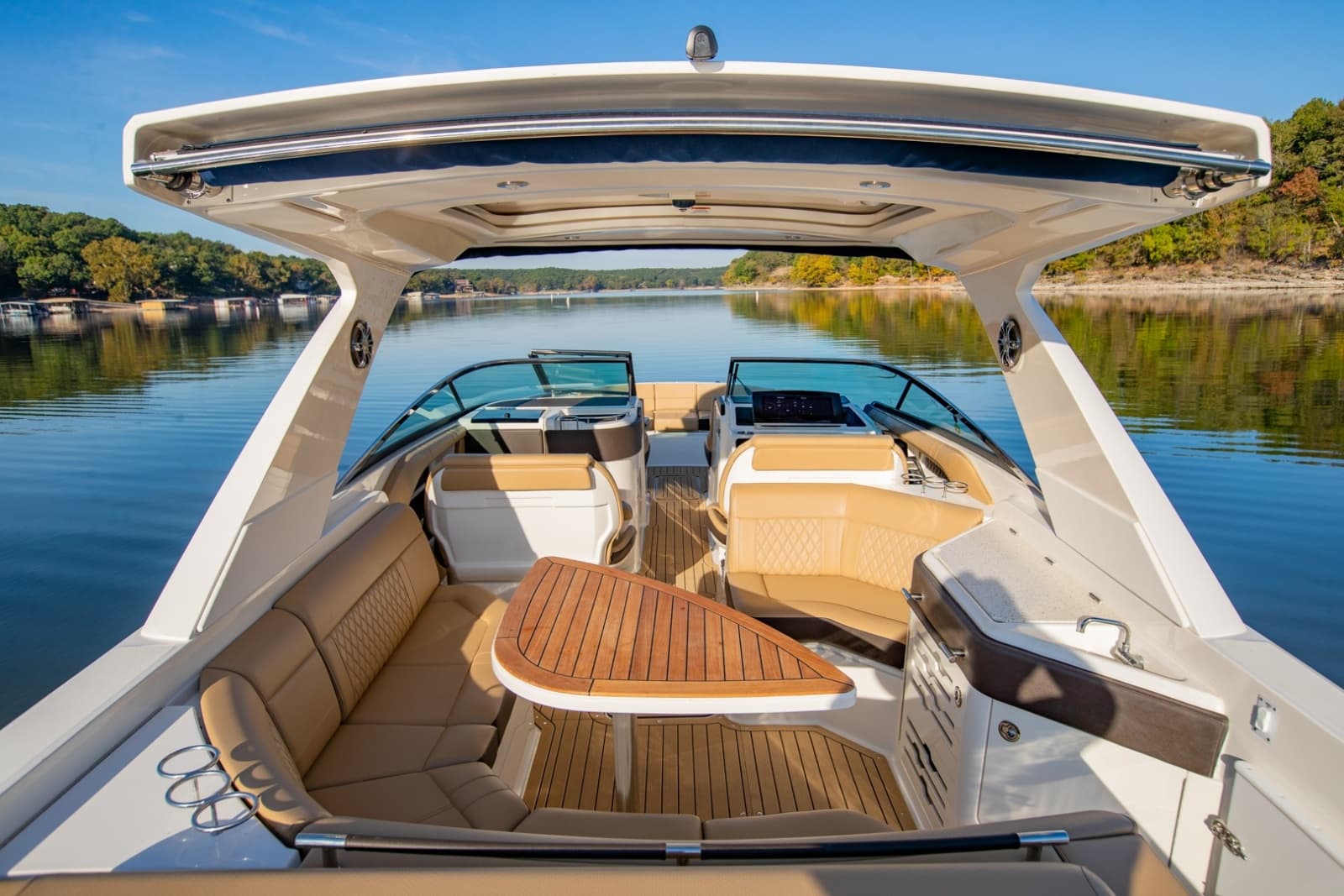 2021 Sea Ray 310 SLX Outboard - Photo 8