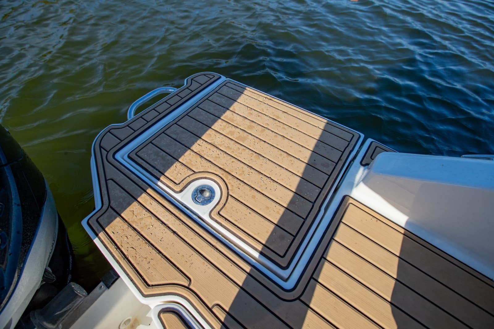 2021 Sea Ray 310 SLX Outboard - Photo 28