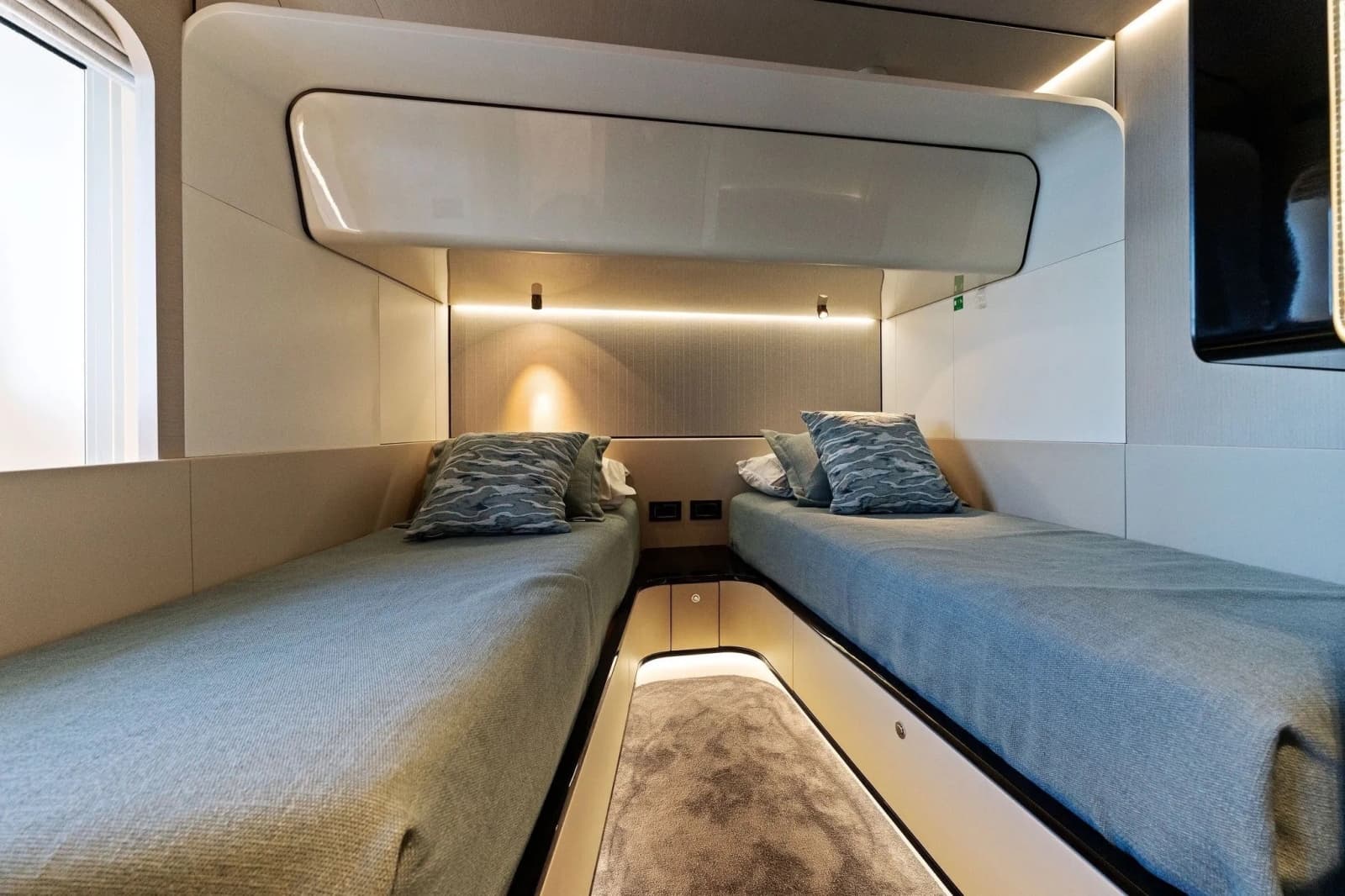 2023 Azimut Grande 27M - Photo 9