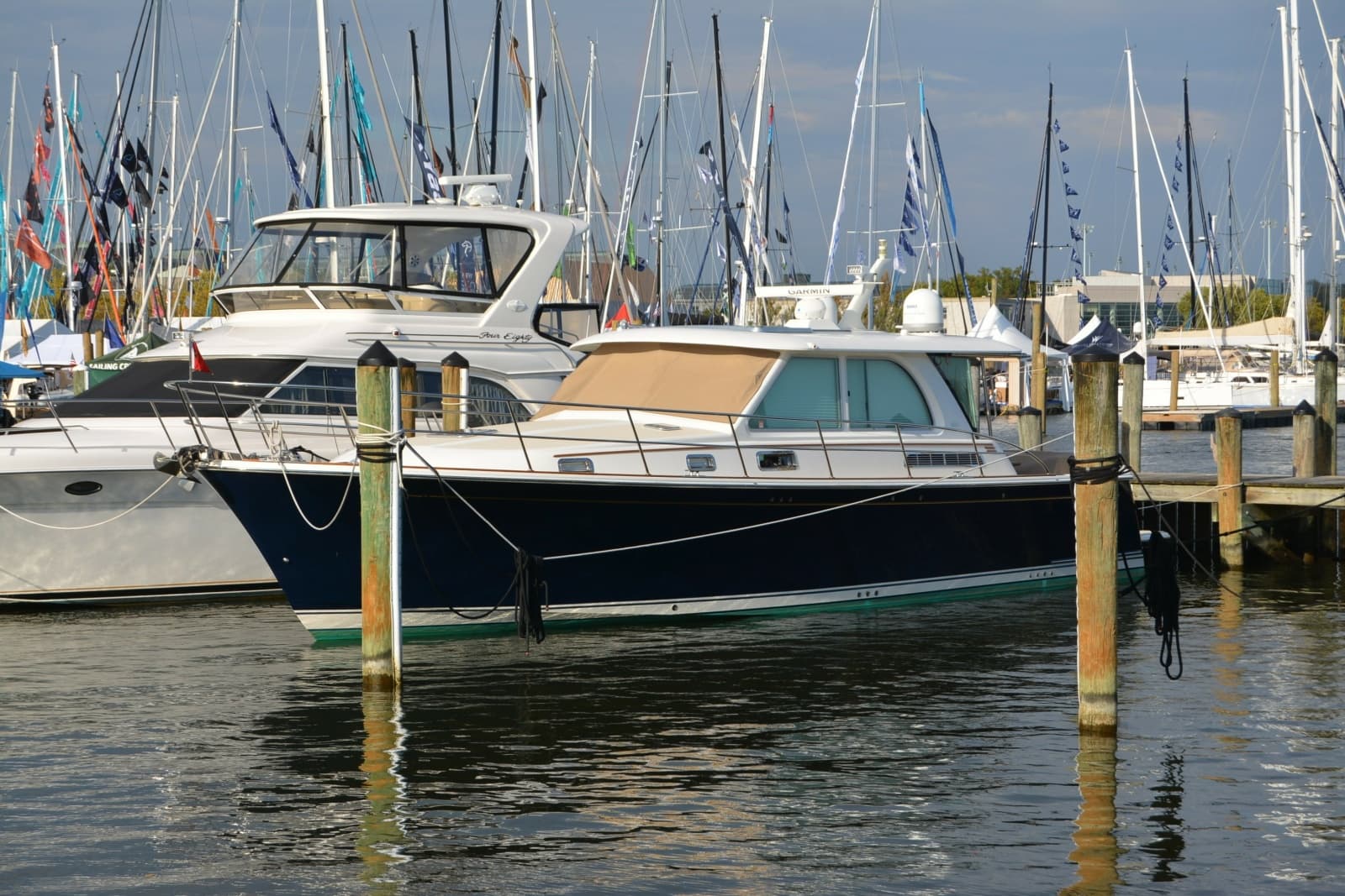 2019 Sabre 45 Salon Express - Photo 1