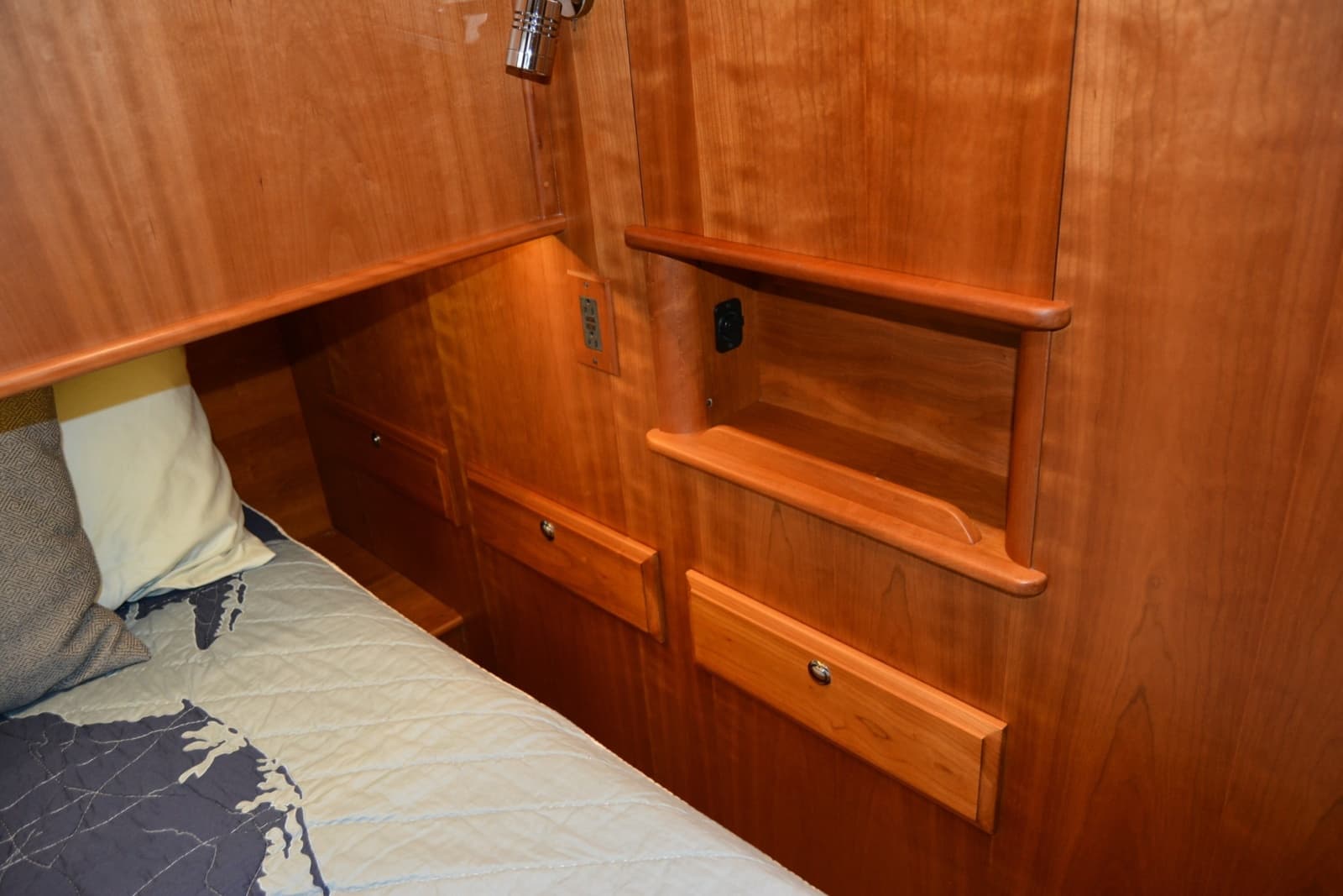 2019 Sabre 45 Salon Express - Photo 82