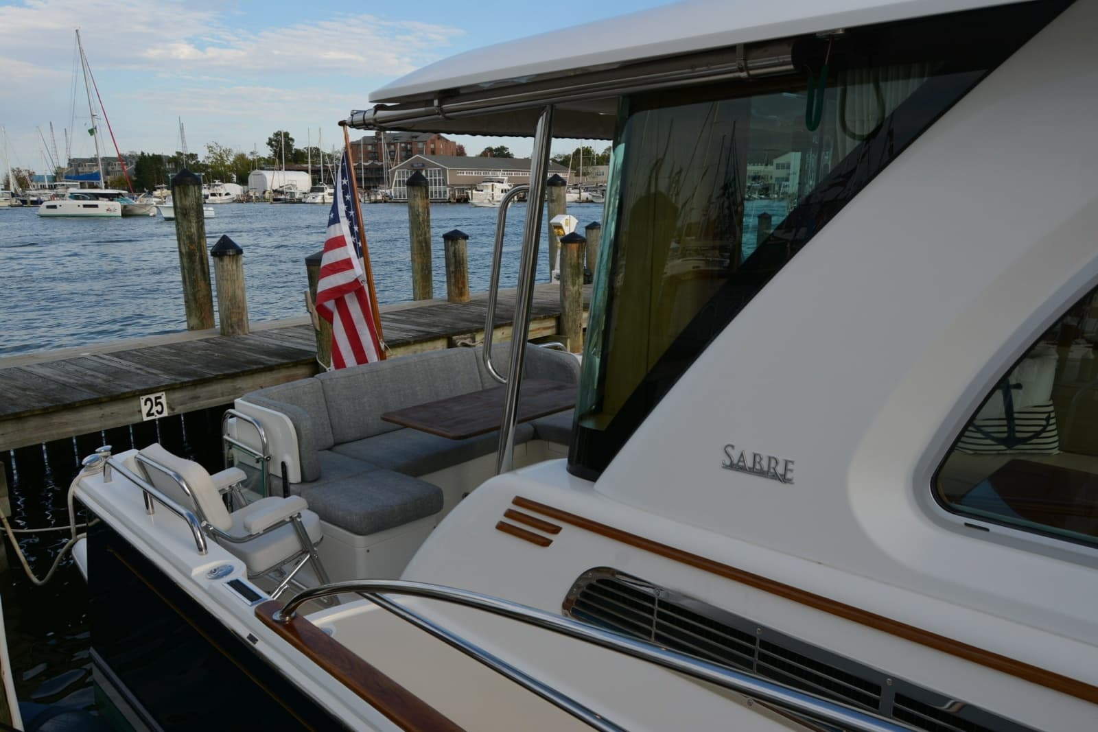 2019 Sabre 45 Salon Express - Photo 8