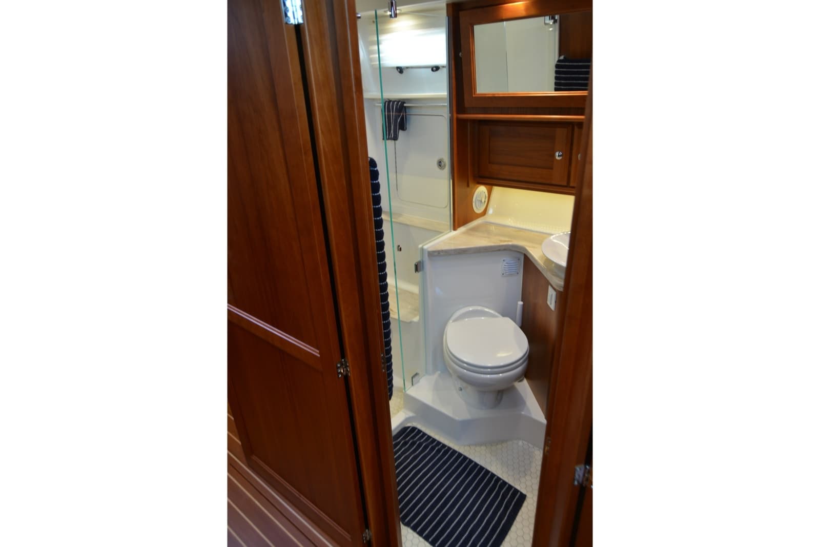 2019 Sabre 45 Salon Express - Photo 66