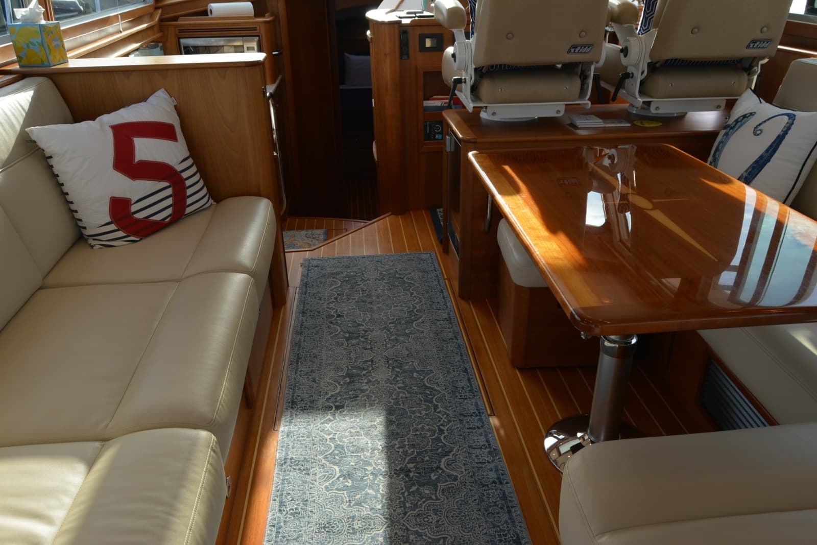 2019 Sabre 45 Salon Express - Photo 40