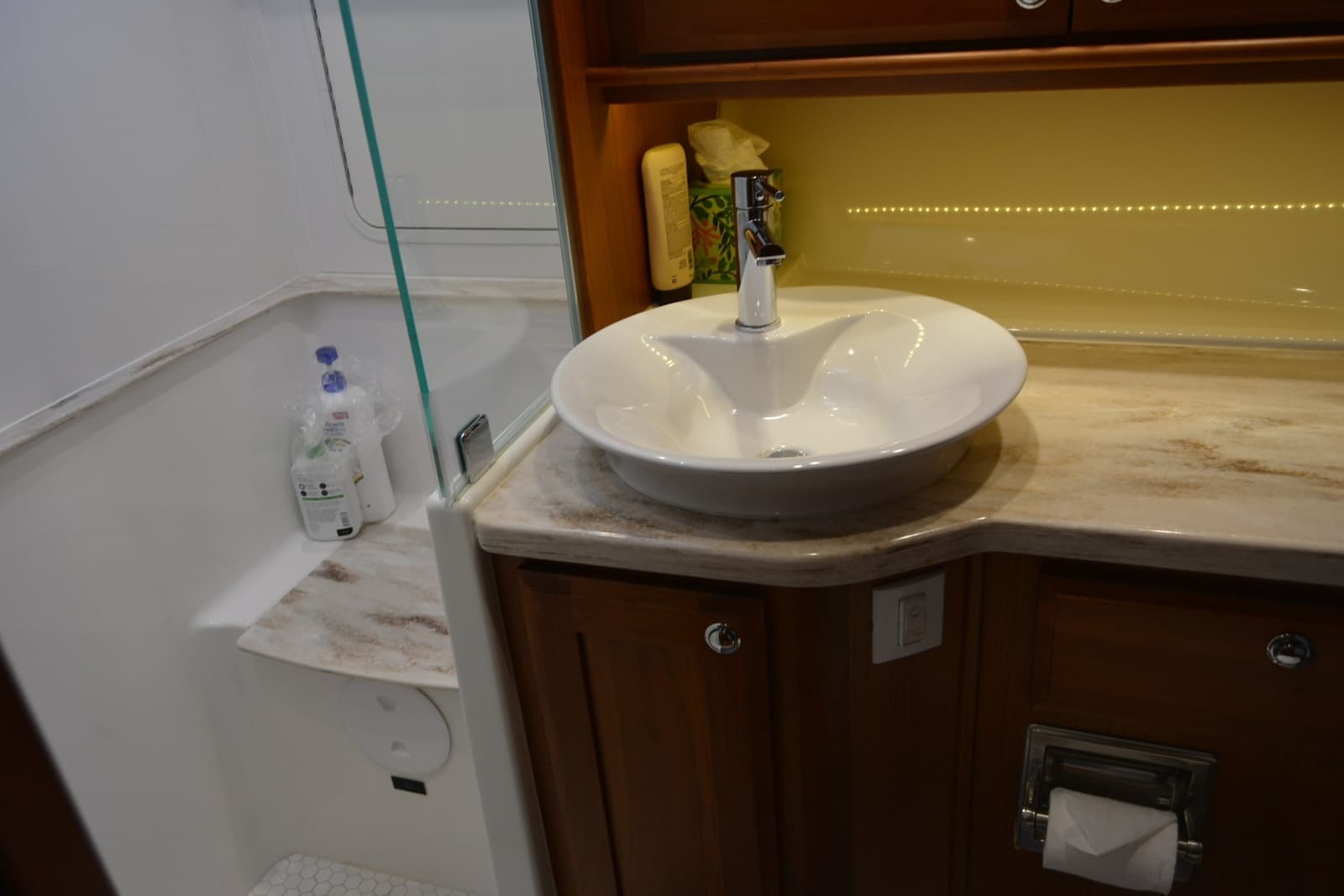 2019 Sabre 45 Salon Express - Photo 76