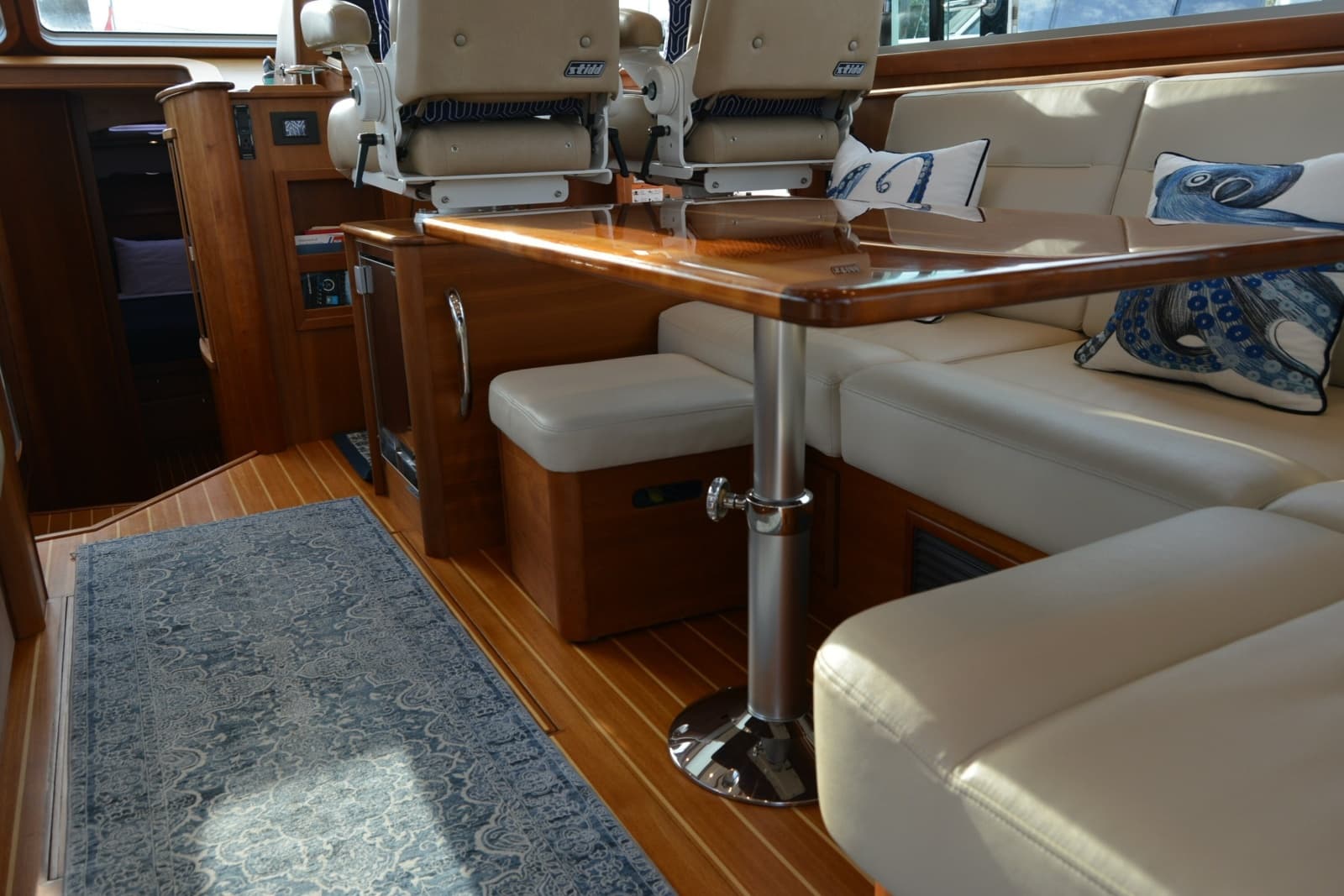 2019 Sabre 45 Salon Express - Photo 44