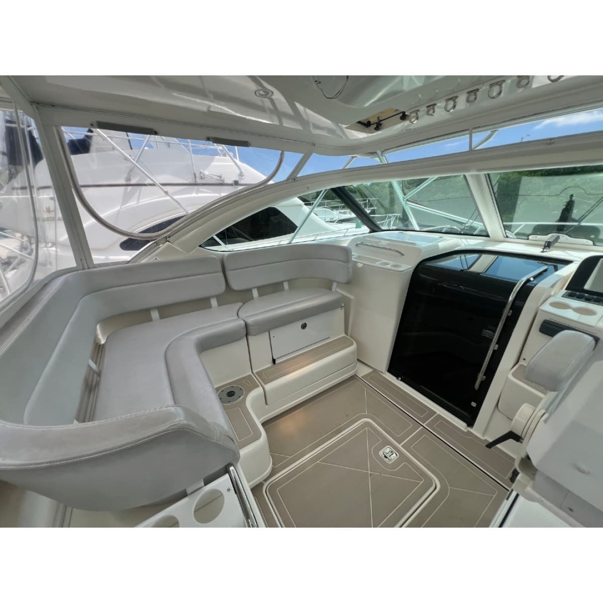 2006 Tiara Yachts 42 Express - Photo 12