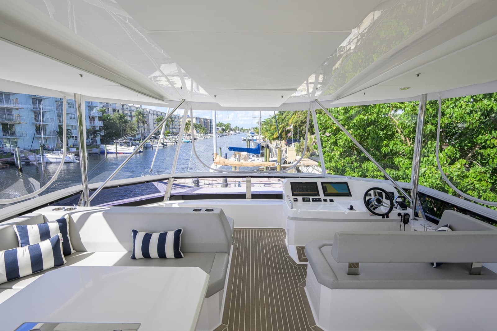 2023 Leopard 53 PC - Photo 36