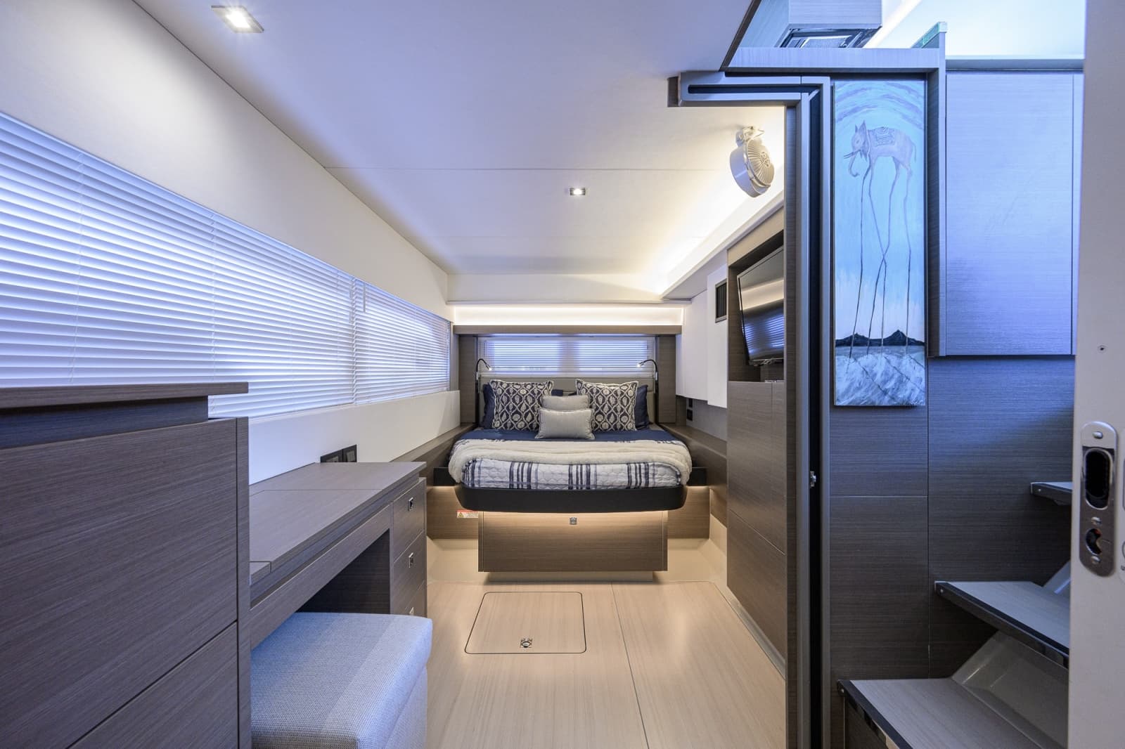 2023 Leopard 53 PC - Photo 17