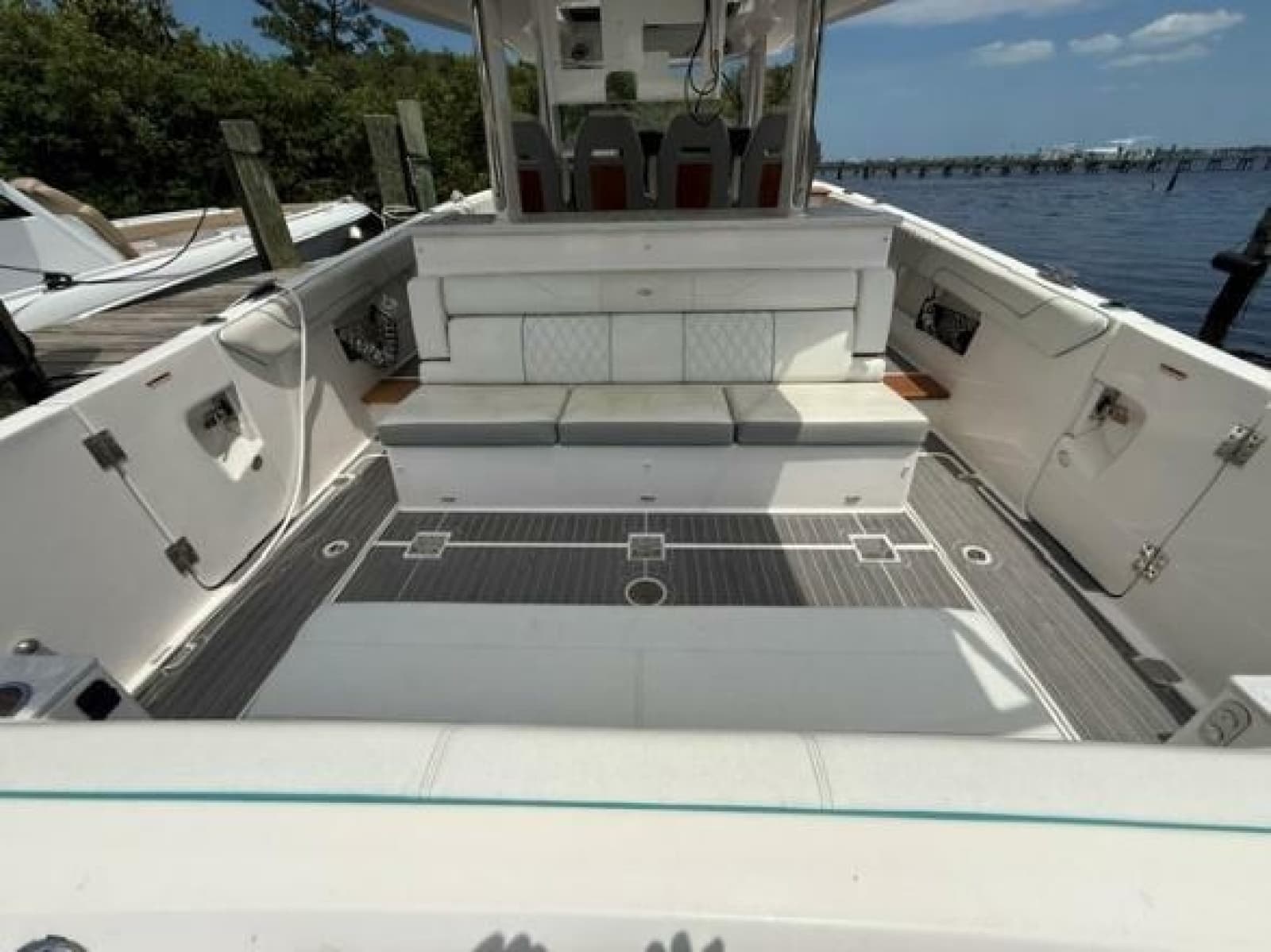 2024 Regal 38 SAV - Photo 5