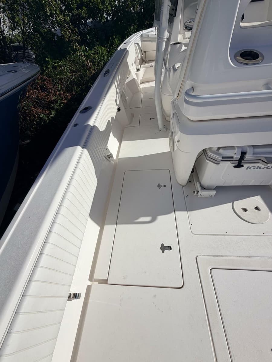 2017 Intrepid 327 Center Console - Photo 26