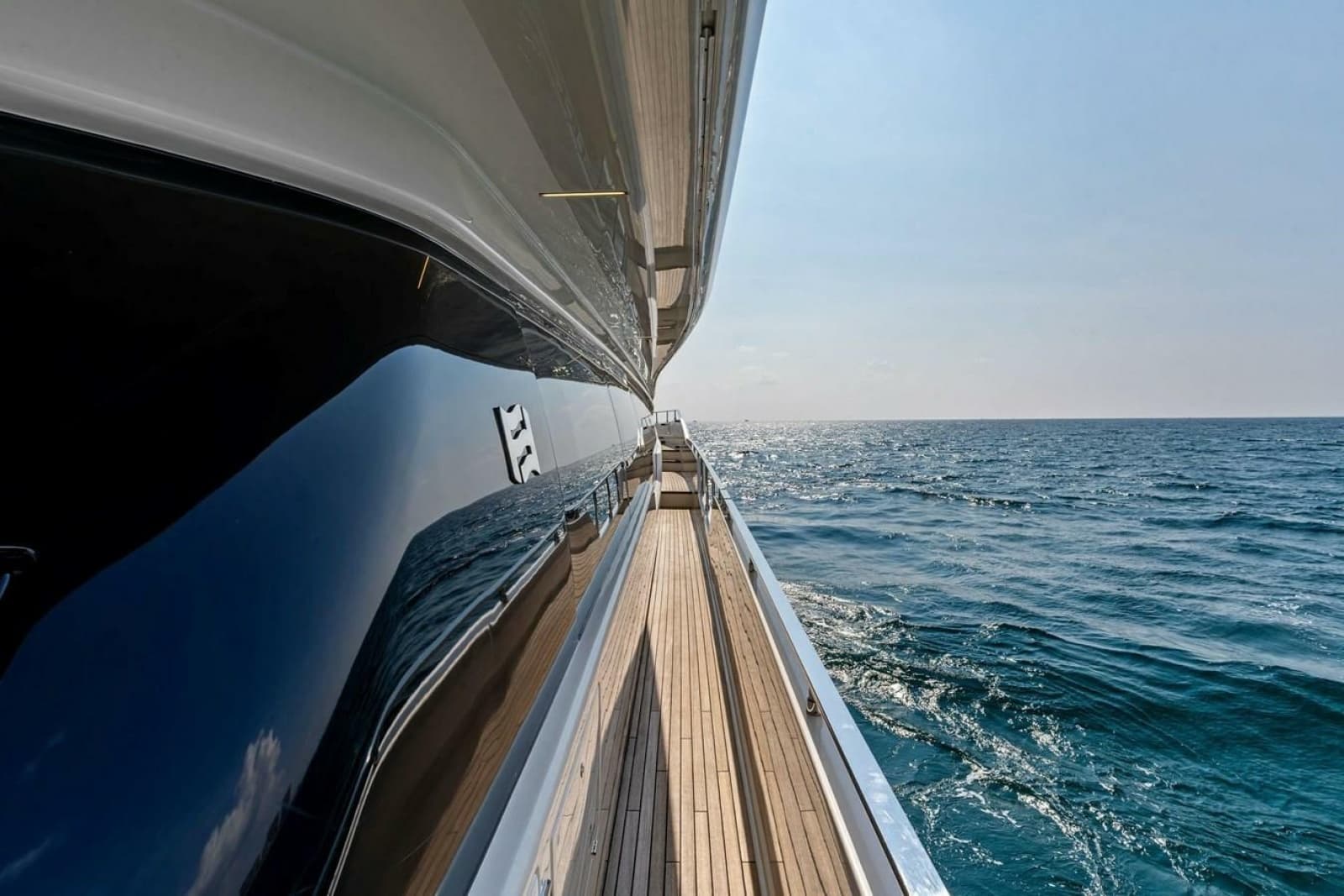 2022 Ferretti Yachts 850 Motoryacht - Photo 24