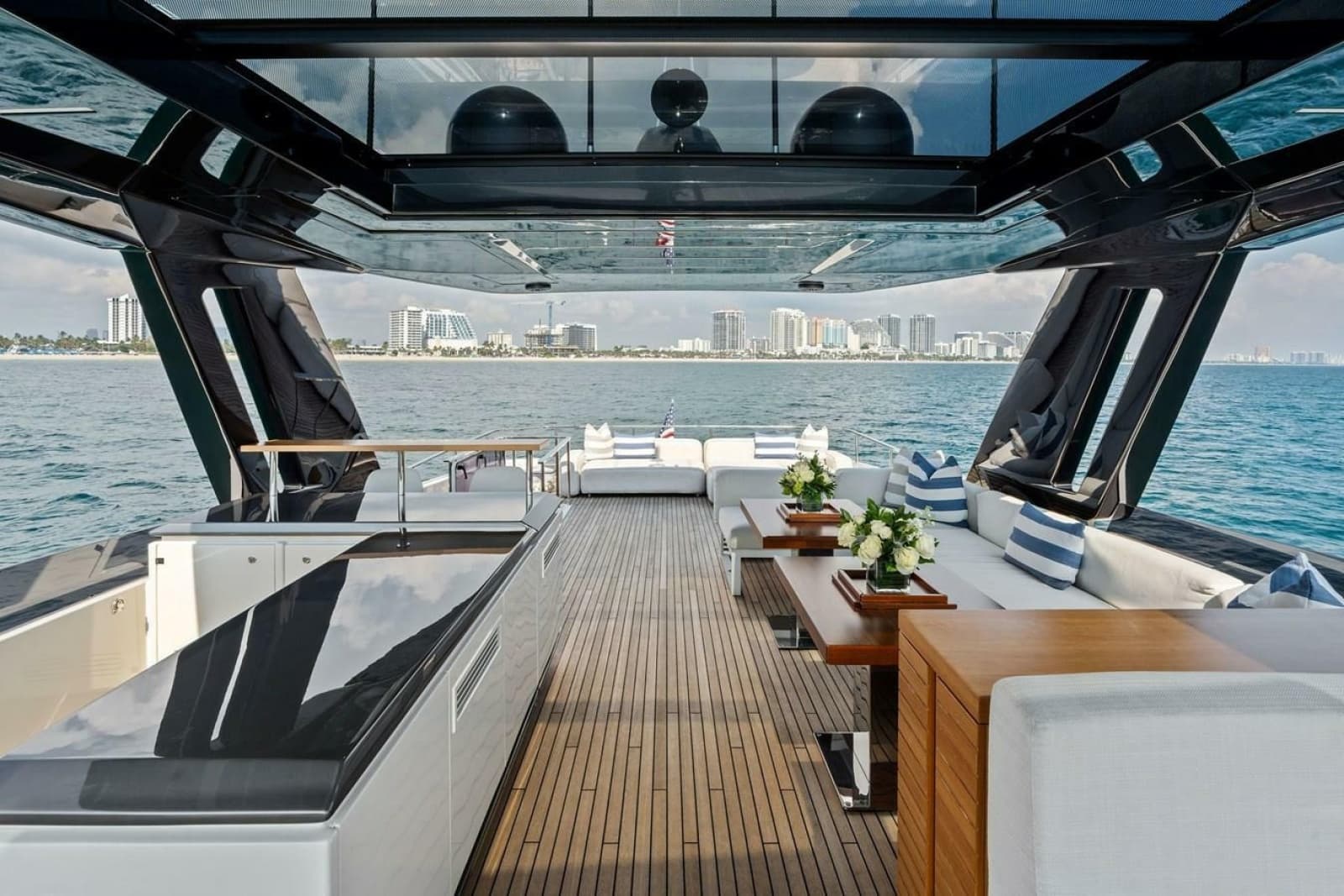 2022 Ferretti Yachts 850 Motoryacht - Photo 13