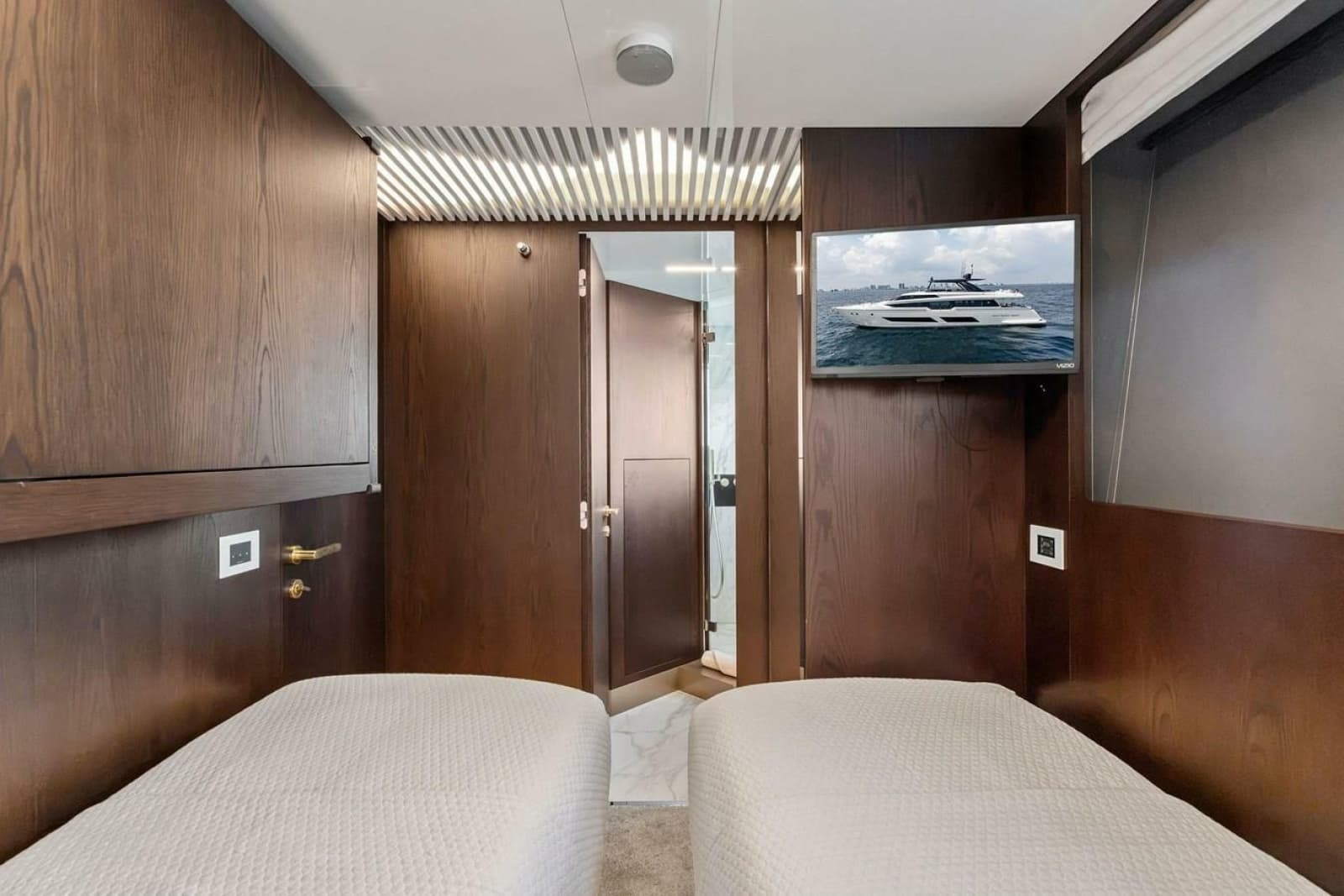 2022 Ferretti Yachts 850 Motoryacht - Photo 62