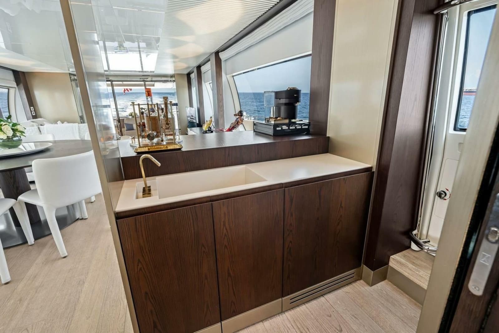 2022 Ferretti Yachts 850 Motoryacht - Photo 40