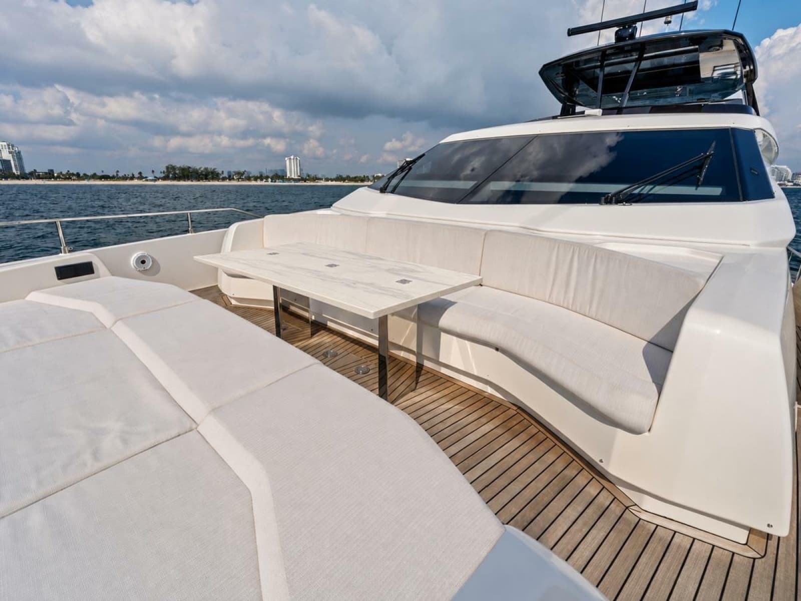 2022 Ferretti Yachts 850 Motoryacht - Photo 26