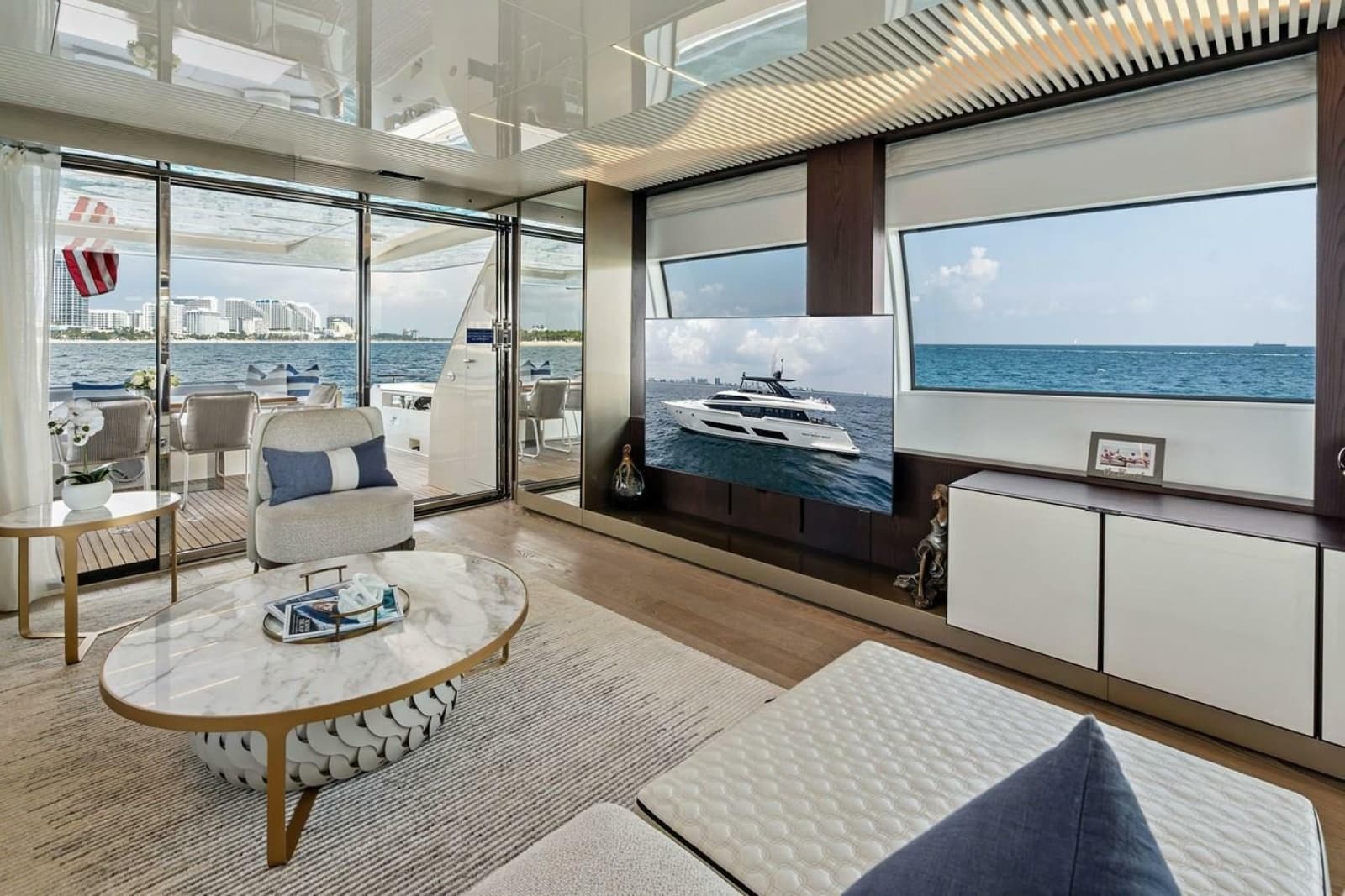 2022 Ferretti Yachts 850 Motoryacht - Photo 33