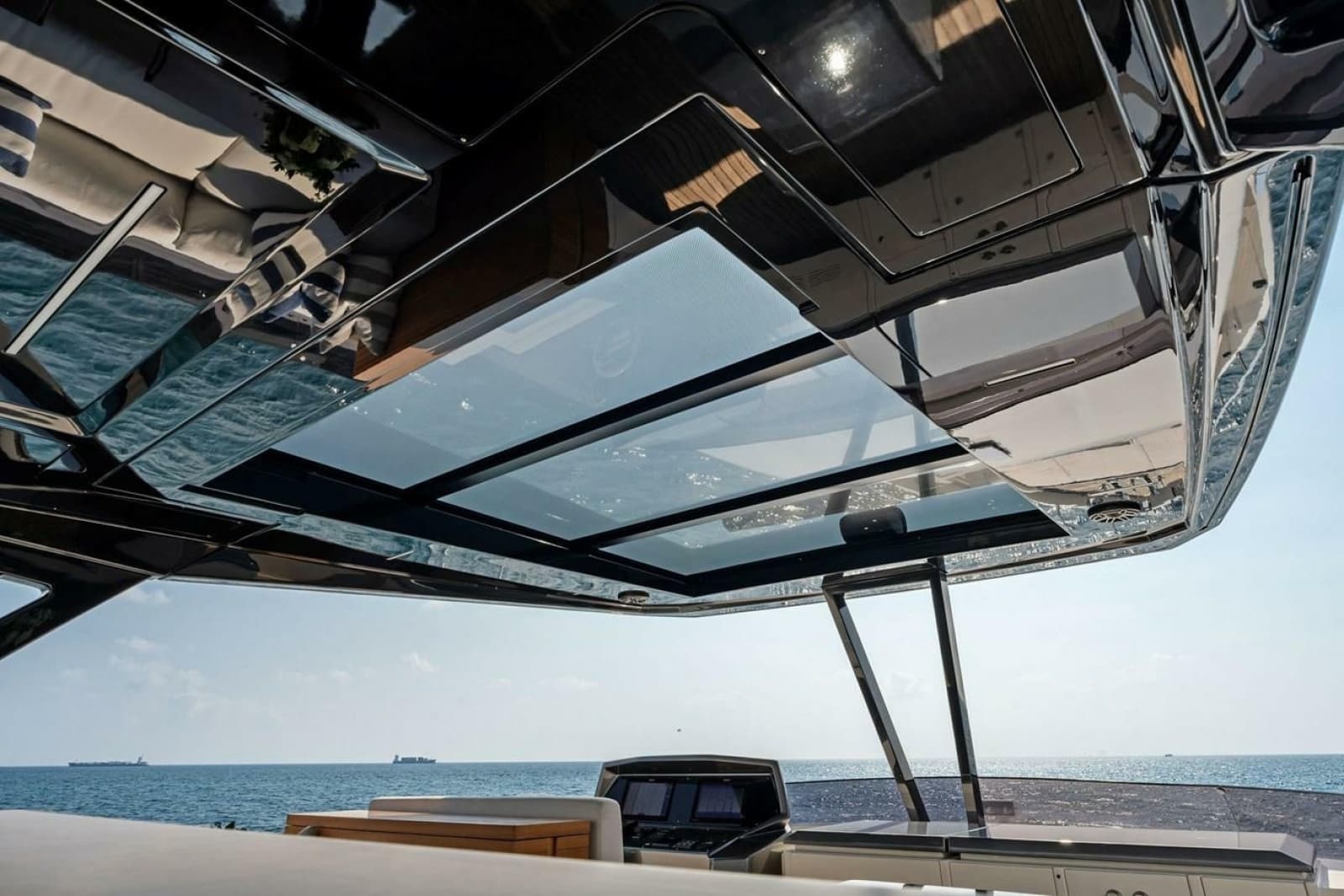 2022 Ferretti Yachts 850 Motoryacht - Photo 16