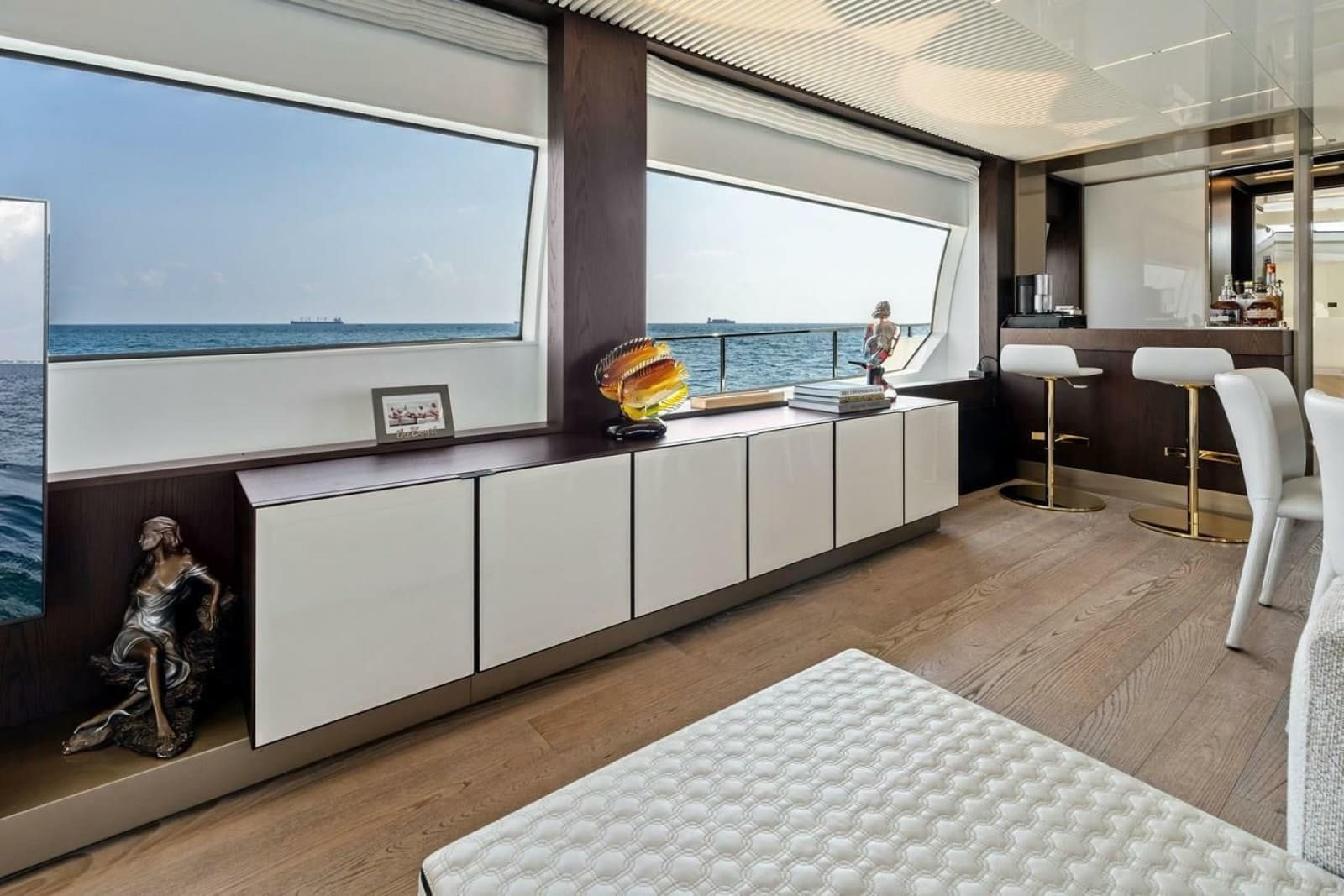 2022 Ferretti Yachts 850 Motoryacht - Photo 36