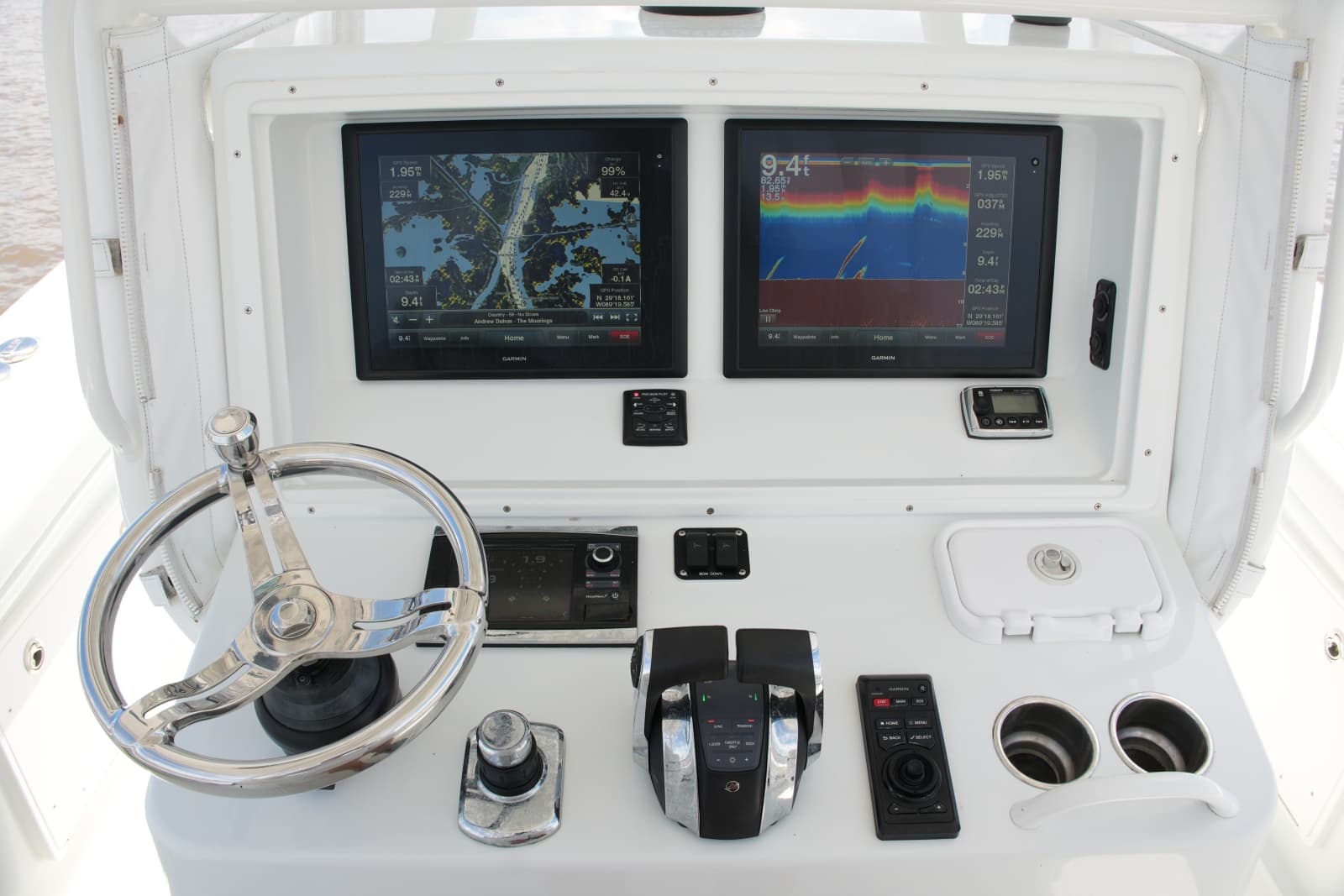 2016 Yellowfin  - Photo 44