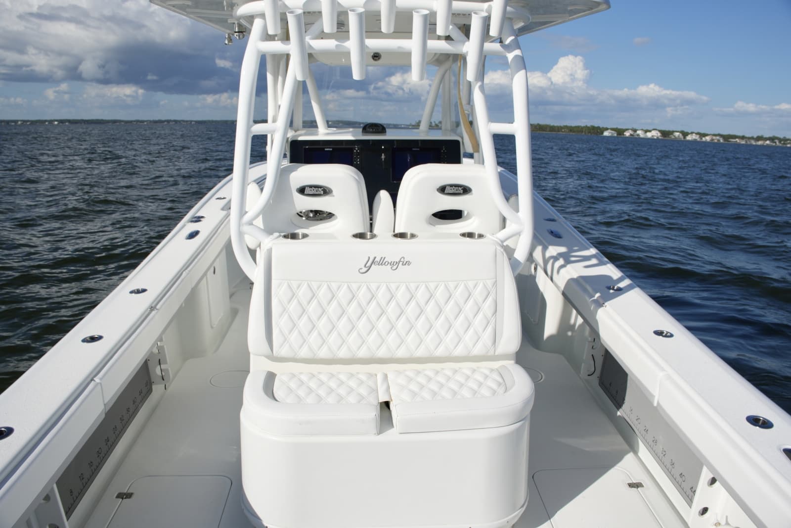 2014 Yellowfin  - Photo 44