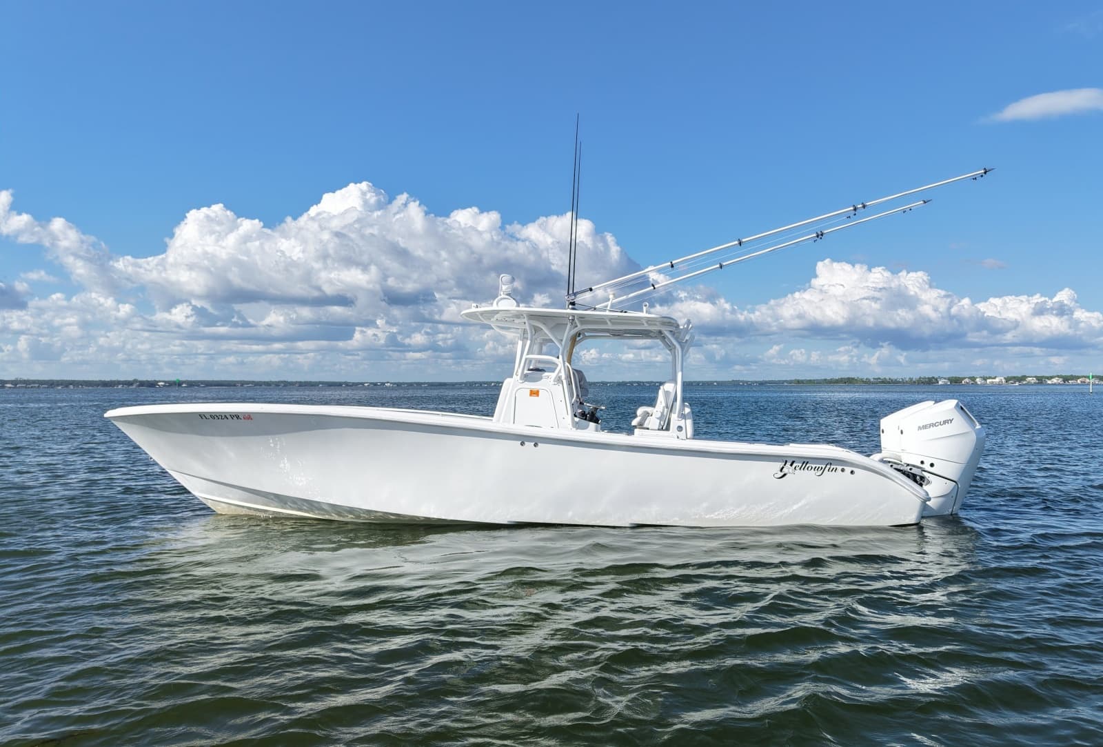 2014 Yellowfin  - Photo 32