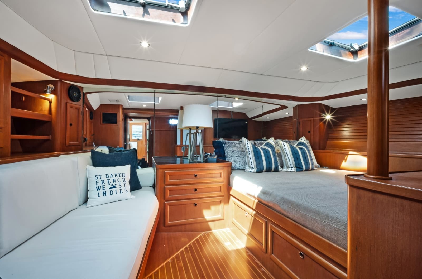 1991 Southern Wind 72 - Photo 26